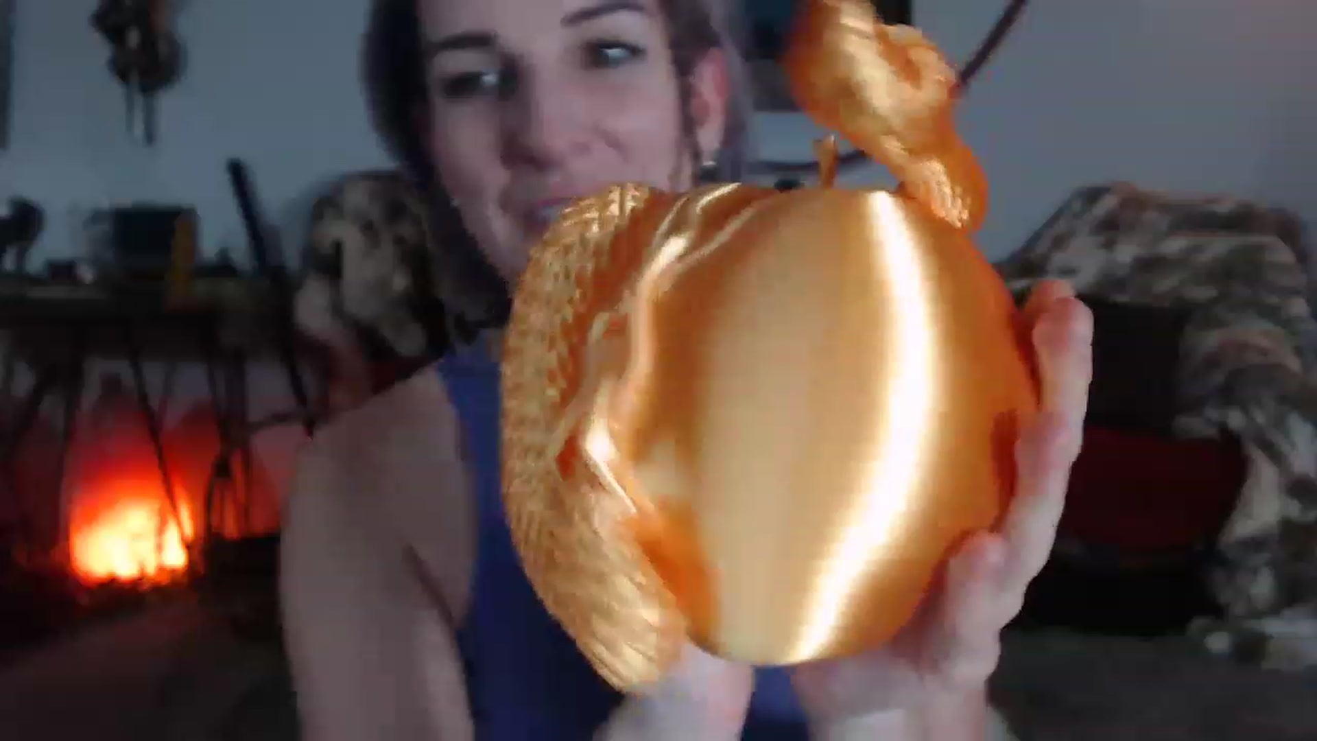 Gallery image thumbnail from DragonQueeen's myfreecams stream on, 12/23/2022, 04:43 image 10 of 20
