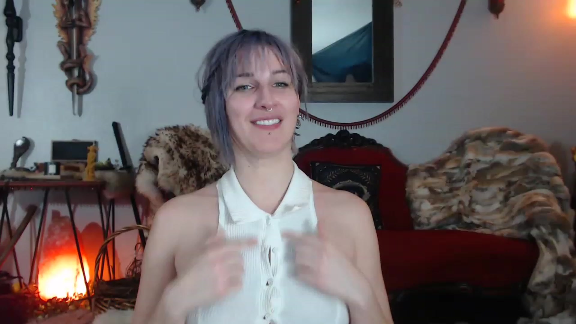 Gallery image thumbnail from DragonQueeen's myfreecams stream on, 12/28/2022, 05:14 image 3 of 20