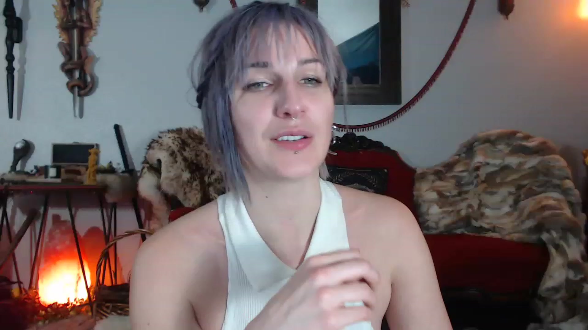Gallery image thumbnail from DragonQueeen's myfreecams stream on, 12/28/2022, 05:14 image 2 of 20