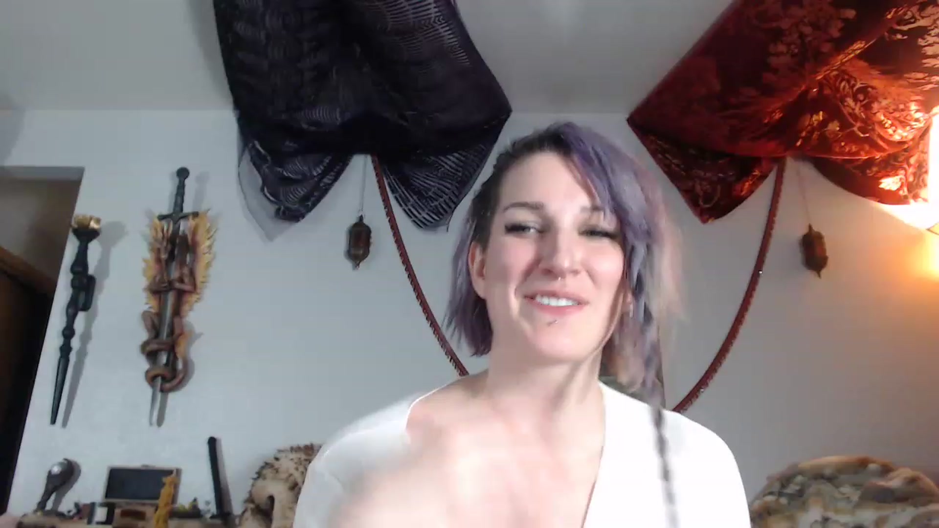 Gallery image thumbnail from DragonQueeen's myfreecams stream on, 12/30/2022, 04:40 image 19 of 20