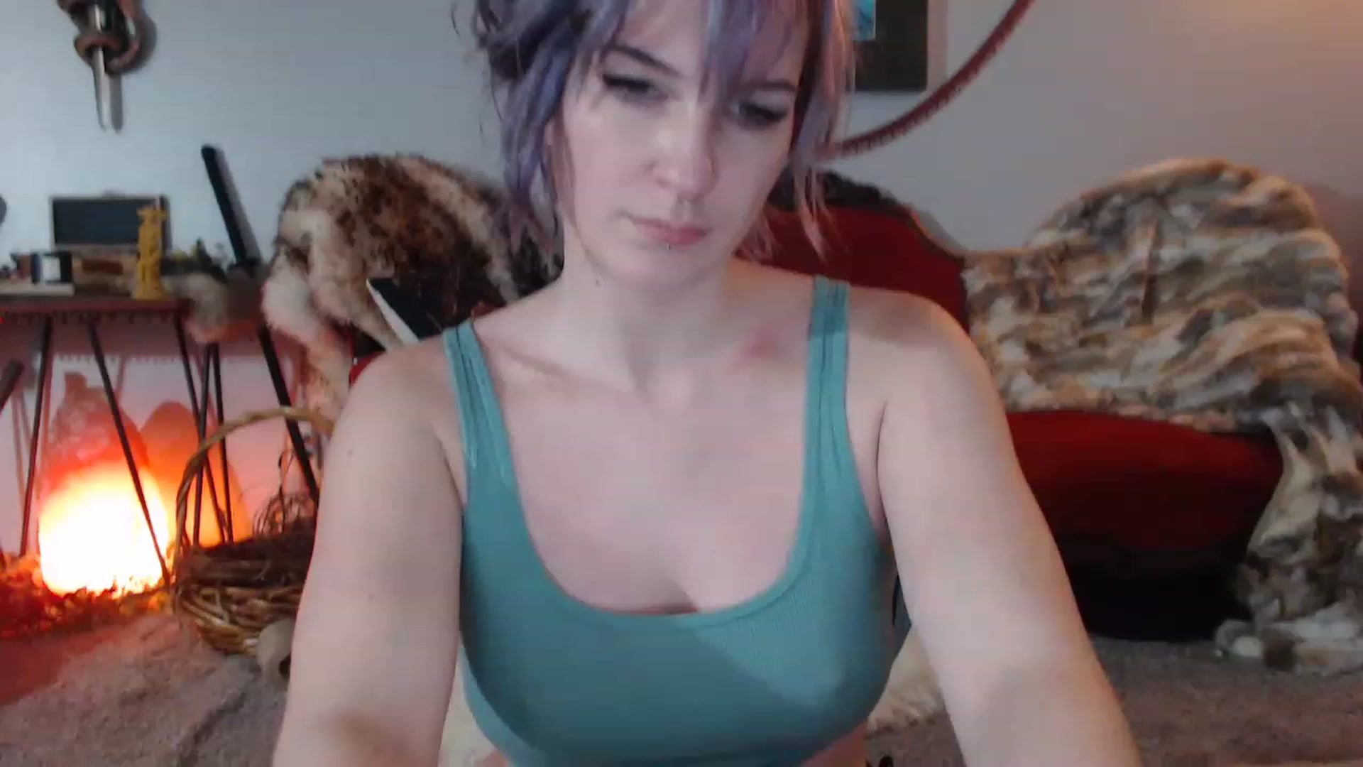 Gallery image thumbnail from DragonQueeen's myfreecams stream on, 01/04/2023, 04:42 image 16 of 20
