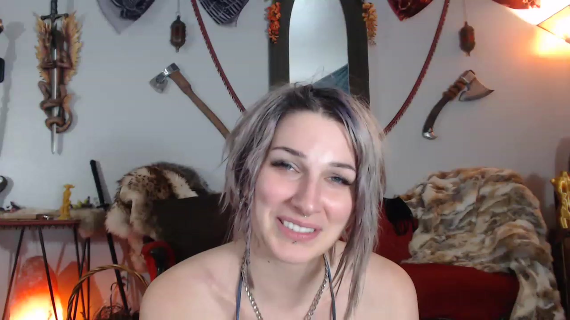 Gallery image thumbnail from DragonQueeen's myfreecams stream on, 01/27/2023, 04:37 image 19 of 20