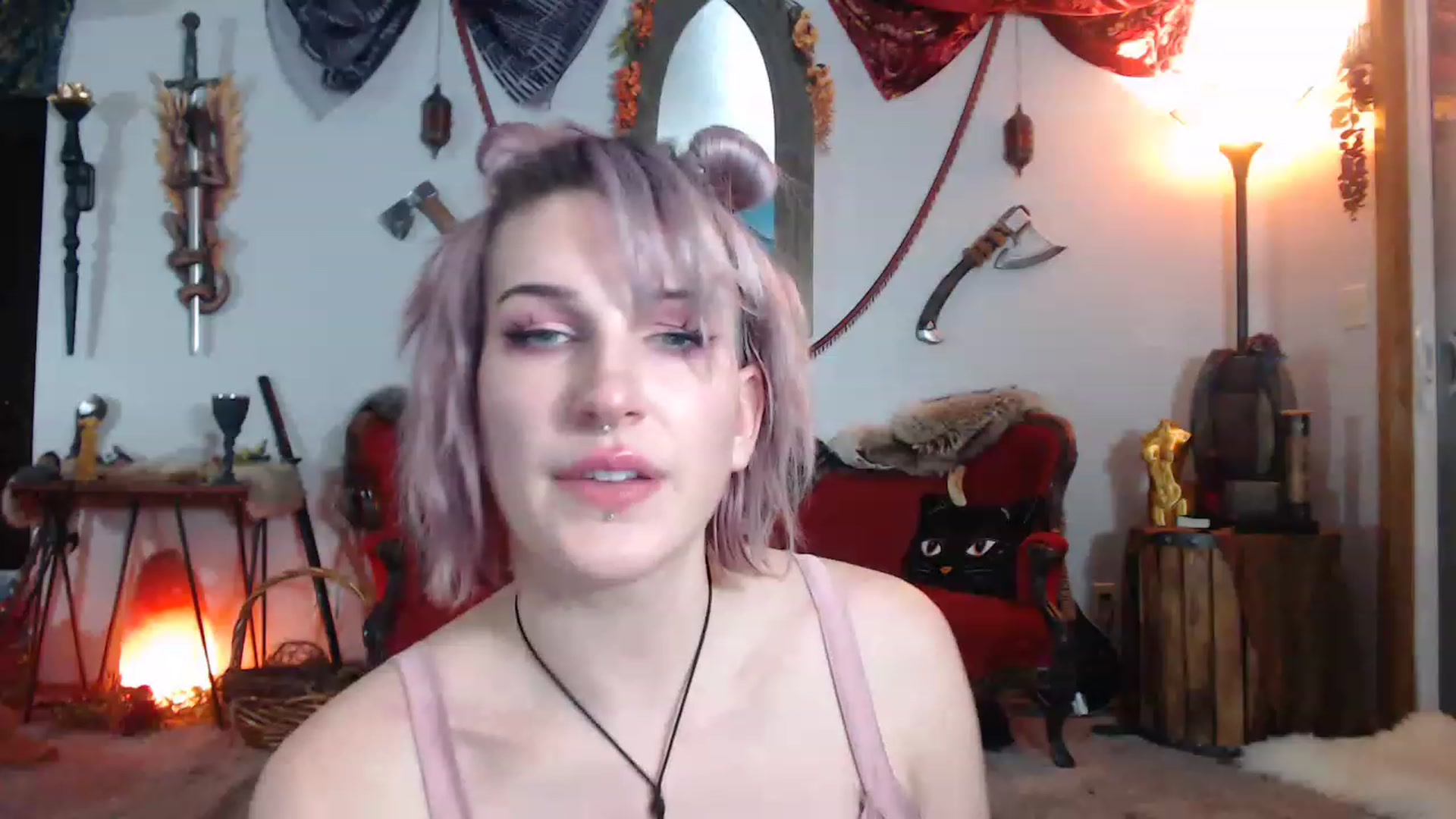 Gallery image thumbnail from DragonQueeen's myfreecams stream on, 02/07/2023, 05:06 image 13 of 20