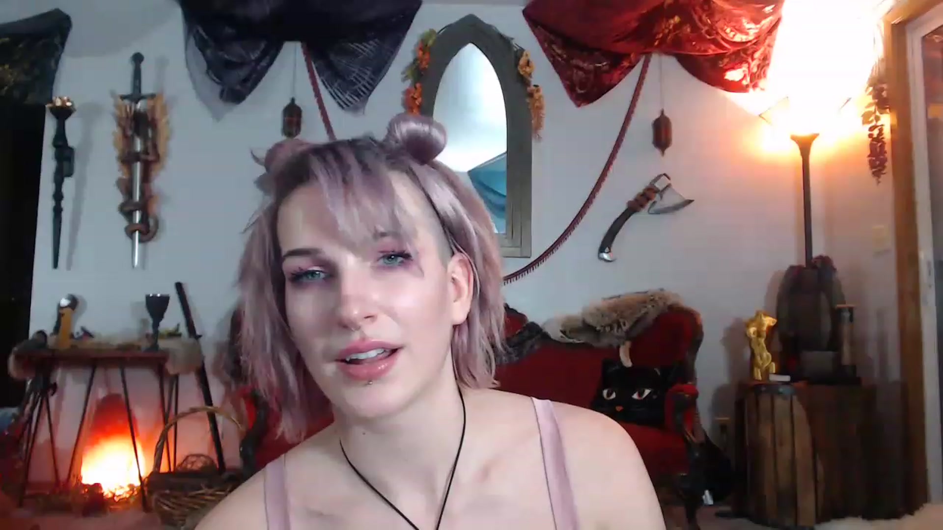 Gallery image thumbnail from DragonQueeen's myfreecams stream on, 02/07/2023, 05:06 image 6 of 20