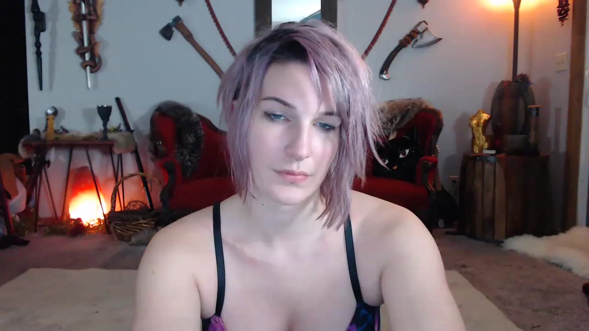 Gallery image thumbnail from DragonQueeen's myfreecams stream on, 02/08/2023, 04:09 image 18 of 20