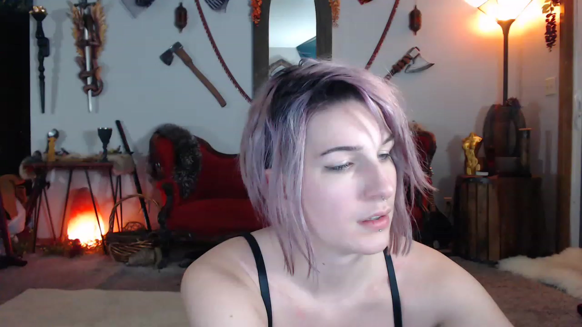 Gallery image thumbnail from DragonQueeen's myfreecams stream on, 02/08/2023, 04:09 image 17 of 20