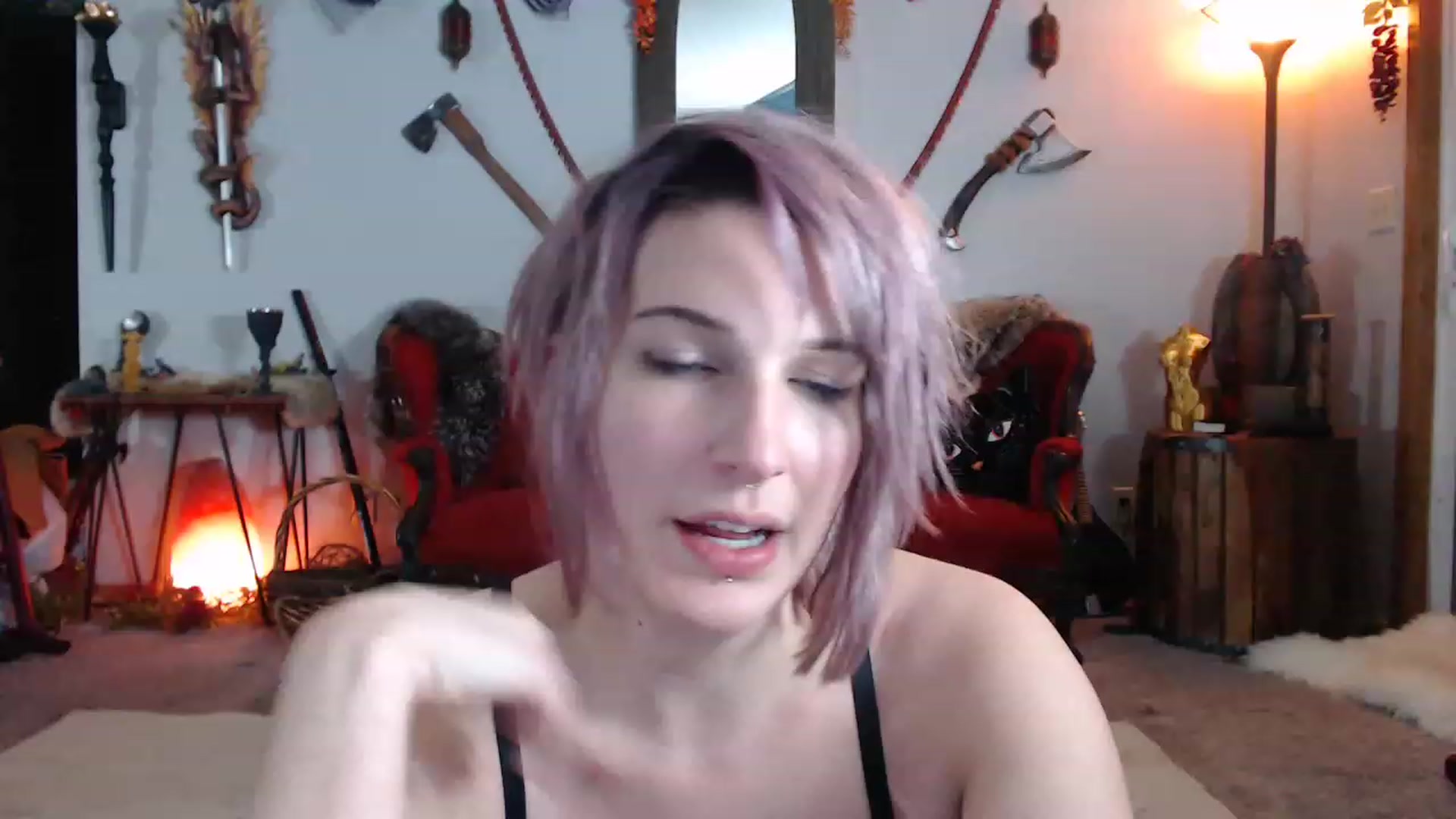 Gallery image thumbnail from DragonQueeen's myfreecams stream on, 02/08/2023, 04:09 image 19 of 20