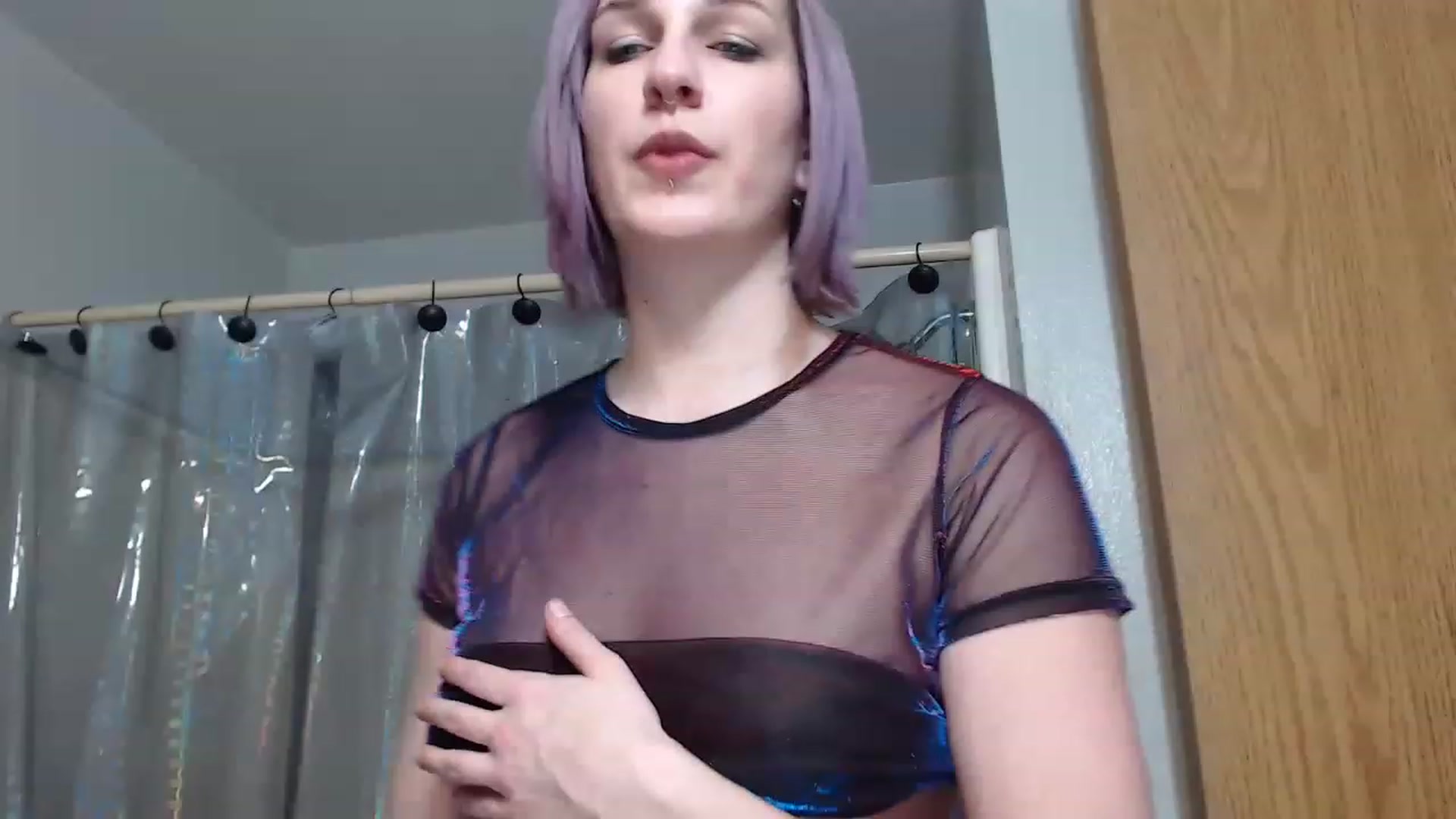 Gallery image thumbnail from DragonQueeen's myfreecams stream on, 03/05/2023, 05:16 image 4 of 20