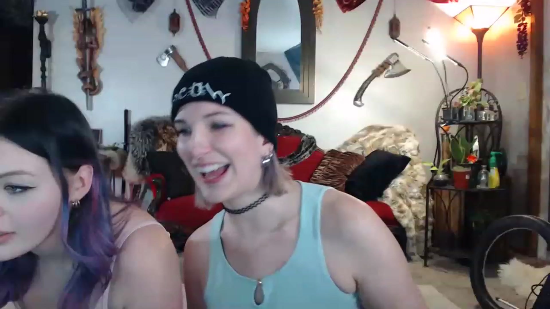 Gallery image thumbnail from DragonQueeen's myfreecams stream on, 03/18/2023, 05:58 image 3 of 20