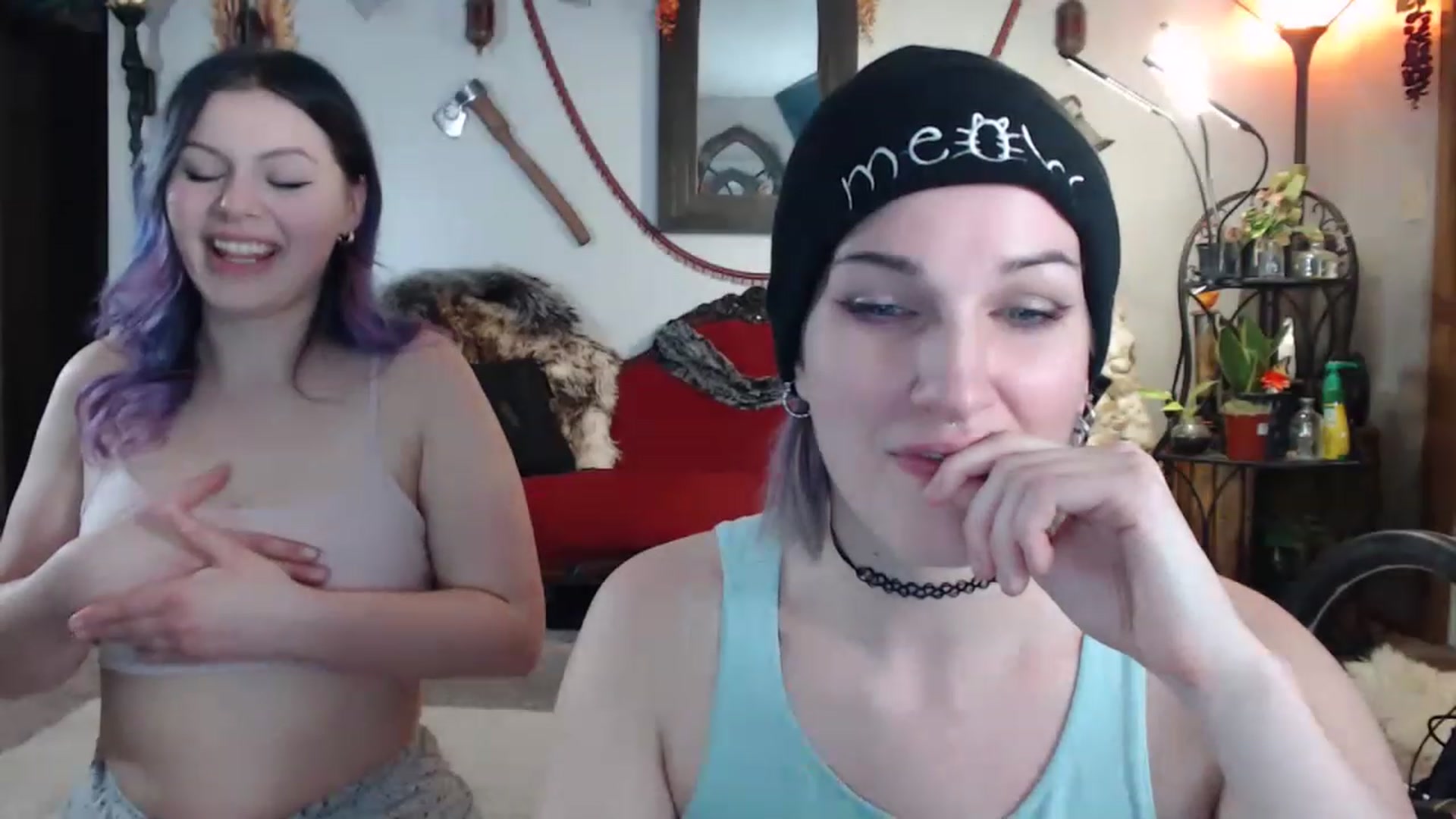 Gallery image thumbnail from DragonQueeen's myfreecams stream on, 03/18/2023, 05:58 image 4 of 20