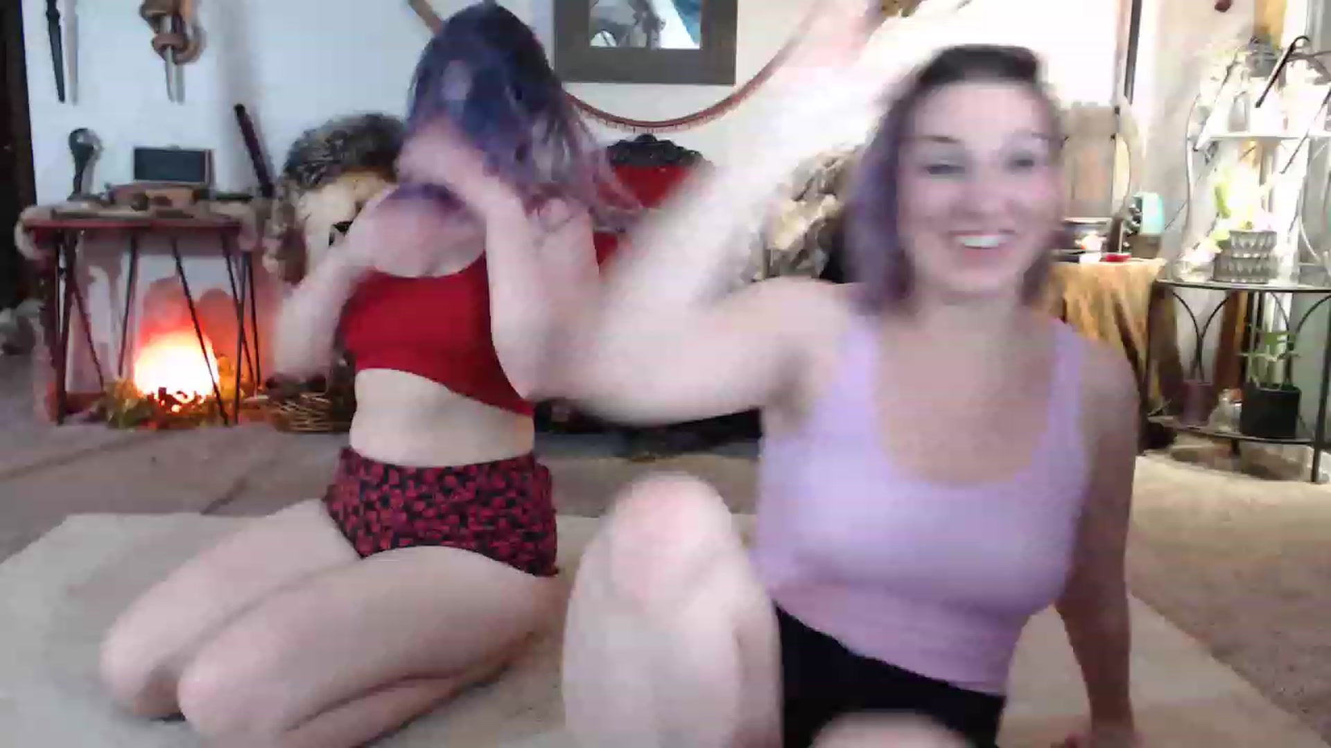 Gallery image thumbnail from DragonQueeen's myfreecams stream on, 03/25/2023, 04:09 image 1 of 20