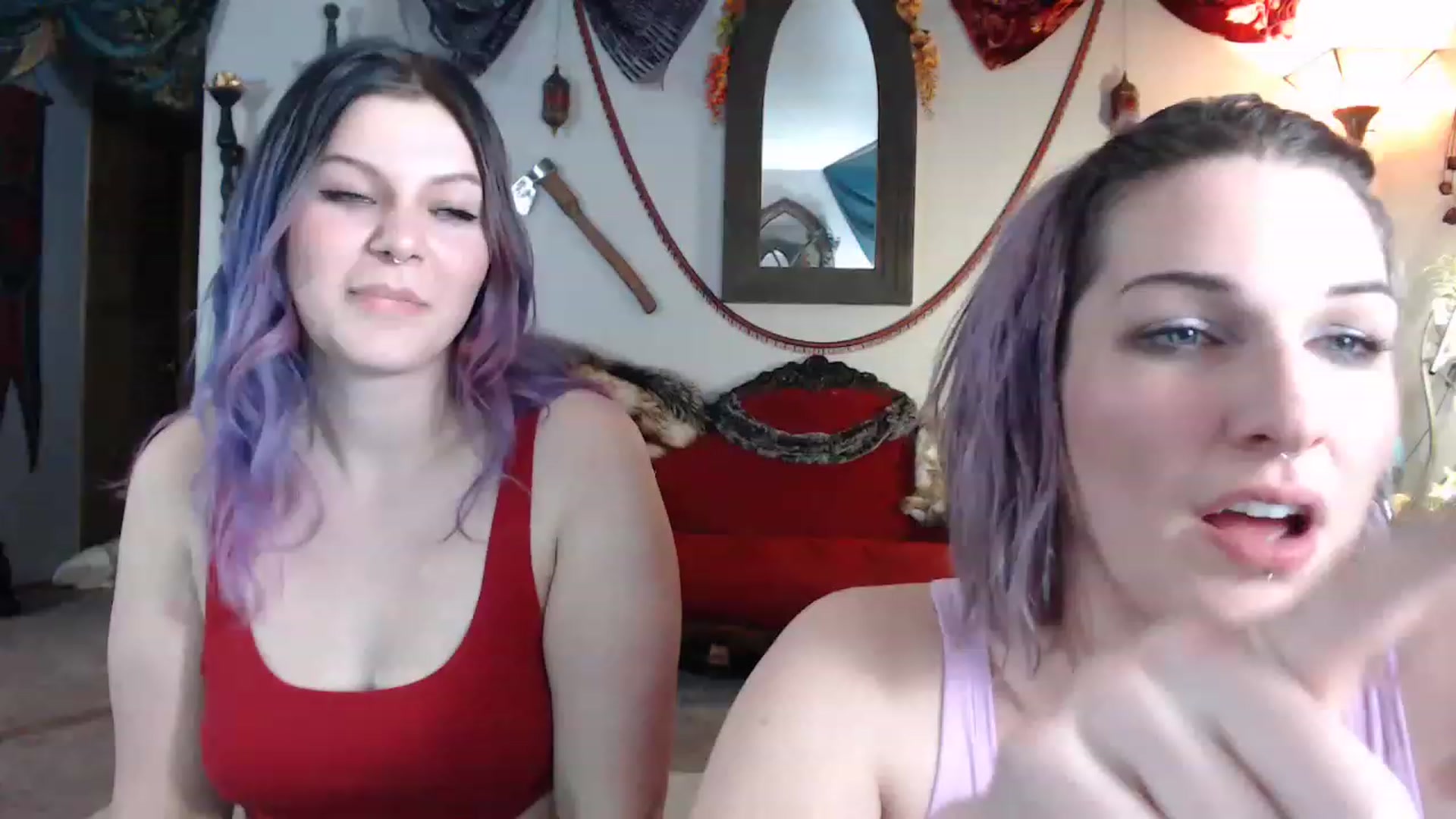 Gallery image thumbnail from DragonQueeen's myfreecams stream on, 03/25/2023, 04:09 image 2 of 20