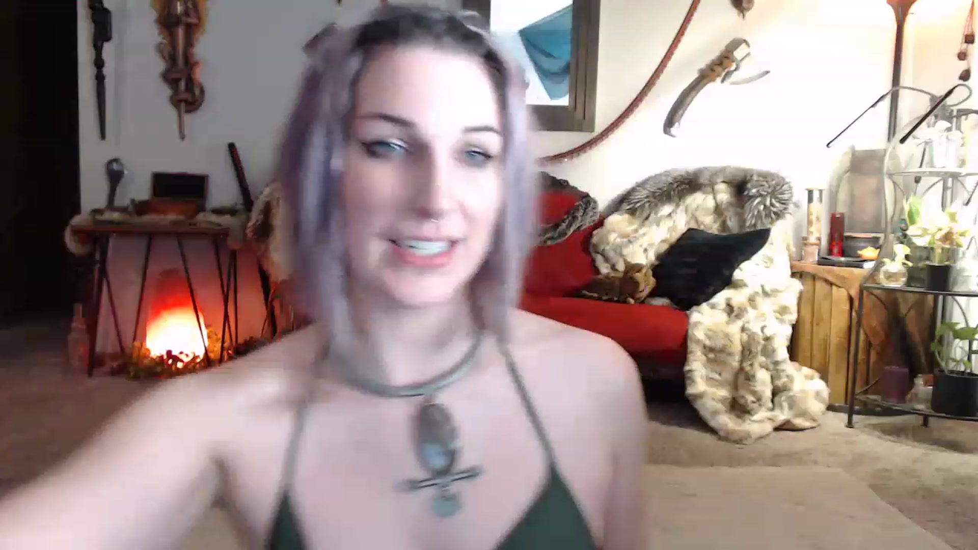 Gallery image thumbnail from DragonQueeen's myfreecams stream on, 03/31/2023, 04:15 image 10 of 20