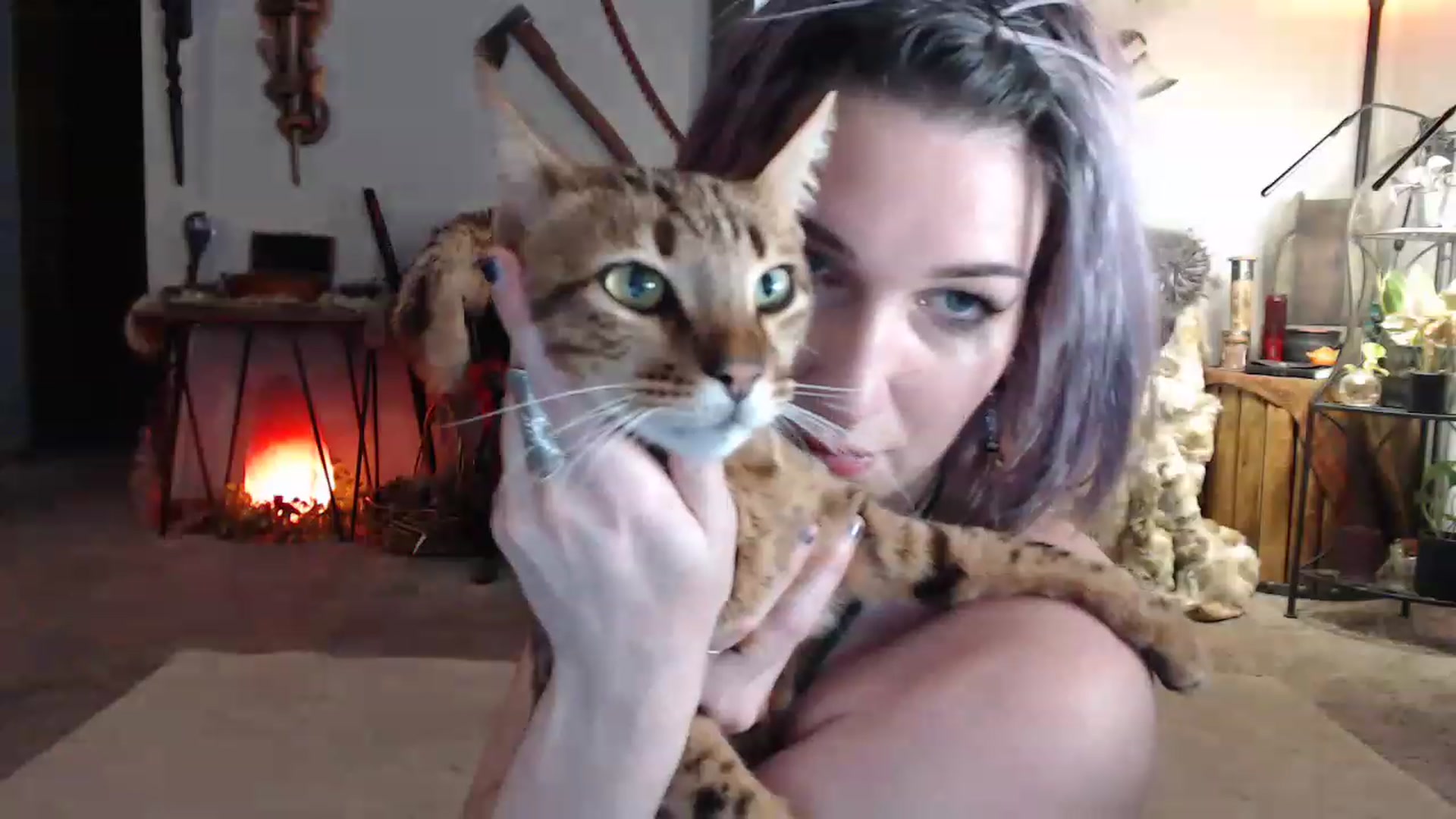 Gallery image thumbnail from DragonQueeen's myfreecams stream on, 03/31/2023, 04:15 image 11 of 20