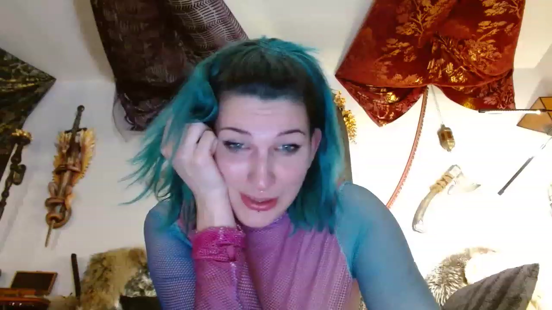 Gallery image thumbnail from DragonQueeen's myfreecams stream on, 05/28/2023, 07:10 image 11 of 20