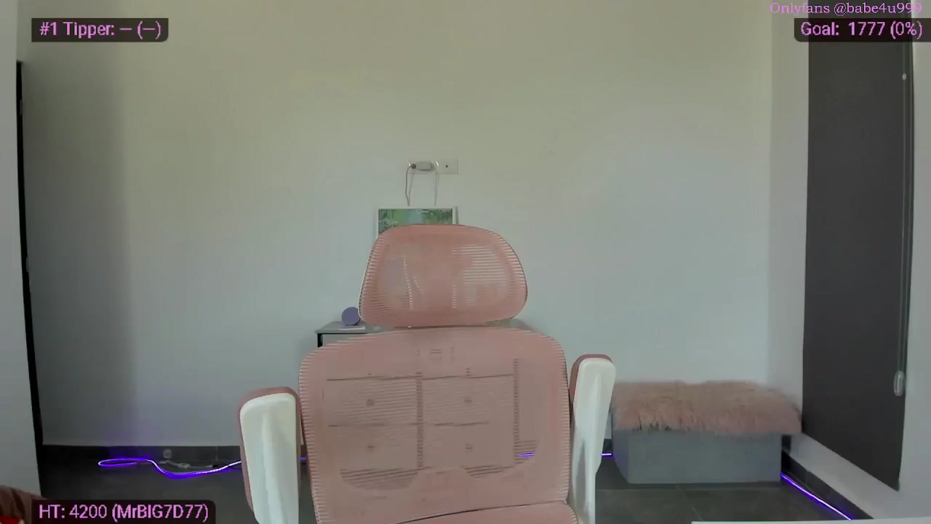 Gallery image thumbnail from DramaSinB's myfreecams stream on, 04/29/2026, 22:41 image 4 of 20