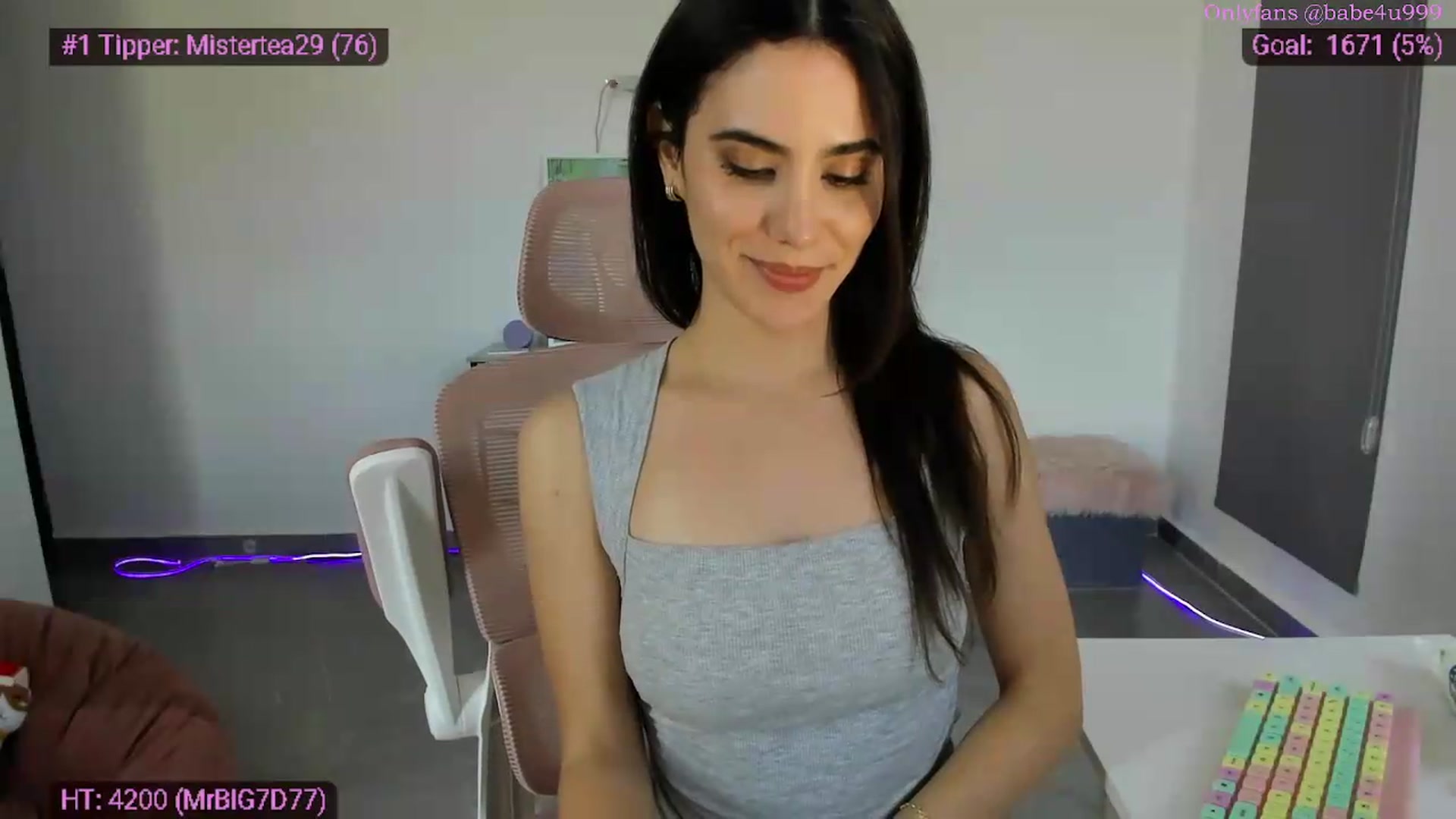 Gallery image thumbnail from DramaSinB's myfreecams stream on, 04/29/2026, 23:52 image 5 of 20