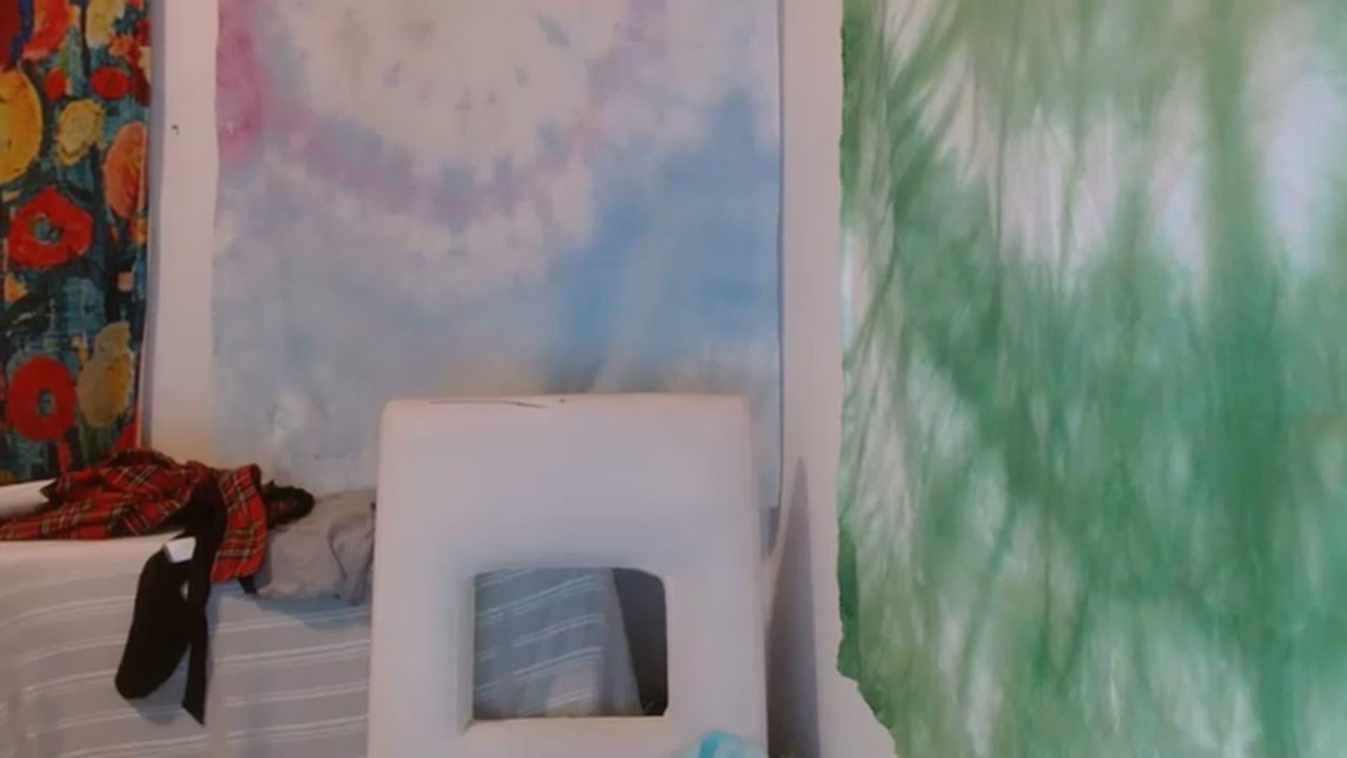Gallery image thumbnail from Dramabomb's myfreecams stream on, 11/27/2022, 21:16 image 16 of 20
