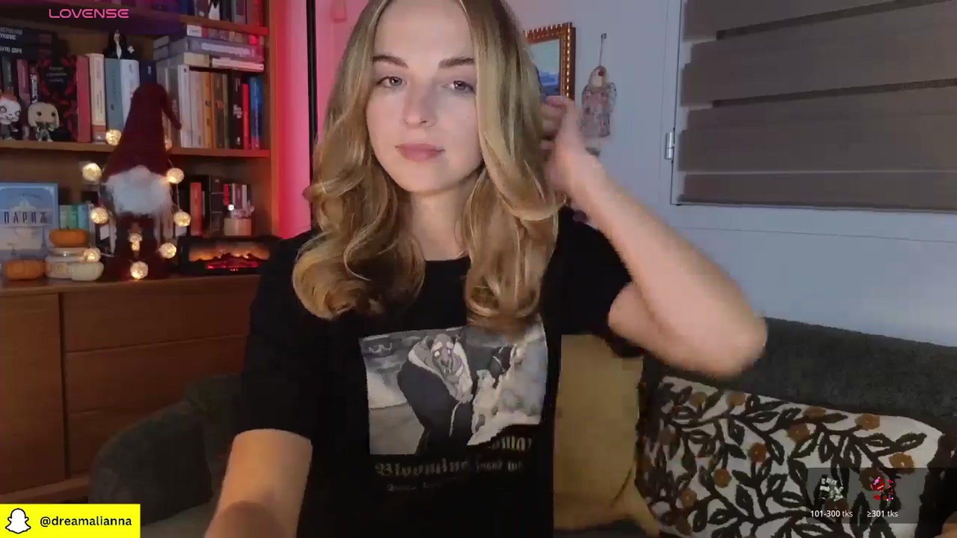 Gallery image thumbnail from DreamAlianna's myfreecams stream on, 11/18/2025, 21:08 image 14 of 20