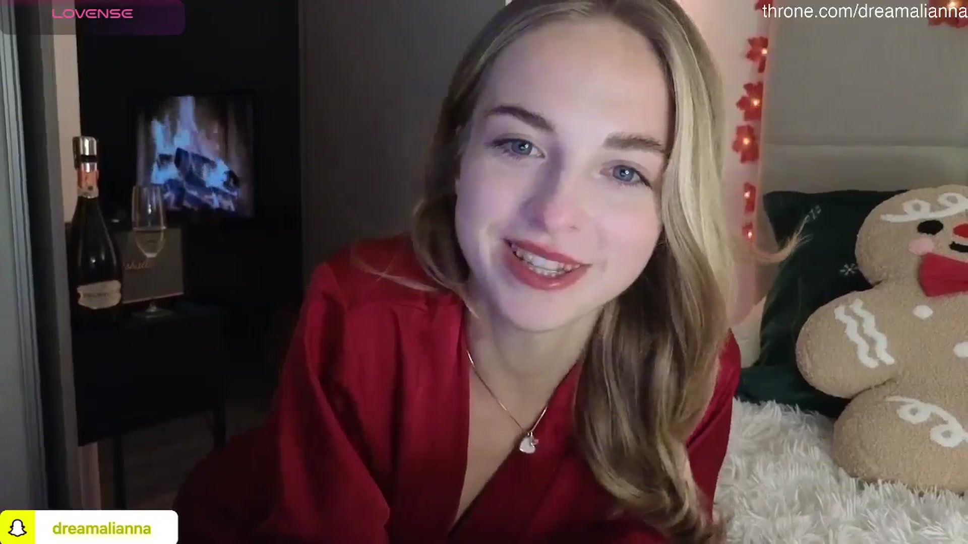 Gallery image thumbnail from DreamAlianna's myfreecams stream on, 11/30/2025, 02:49 image 15 of 20