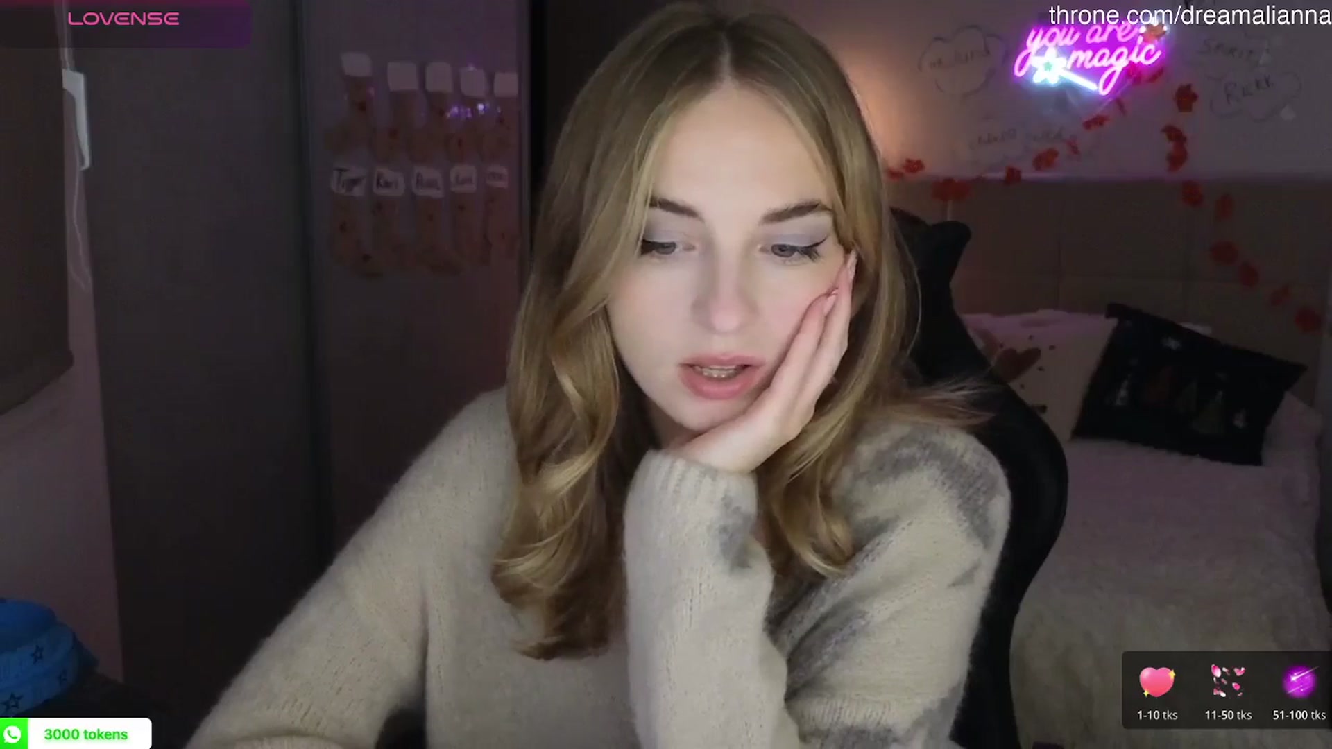 Gallery image thumbnail from DreamAlianna's myfreecams stream on, 12/05/2025, 18:24 image 7 of 20