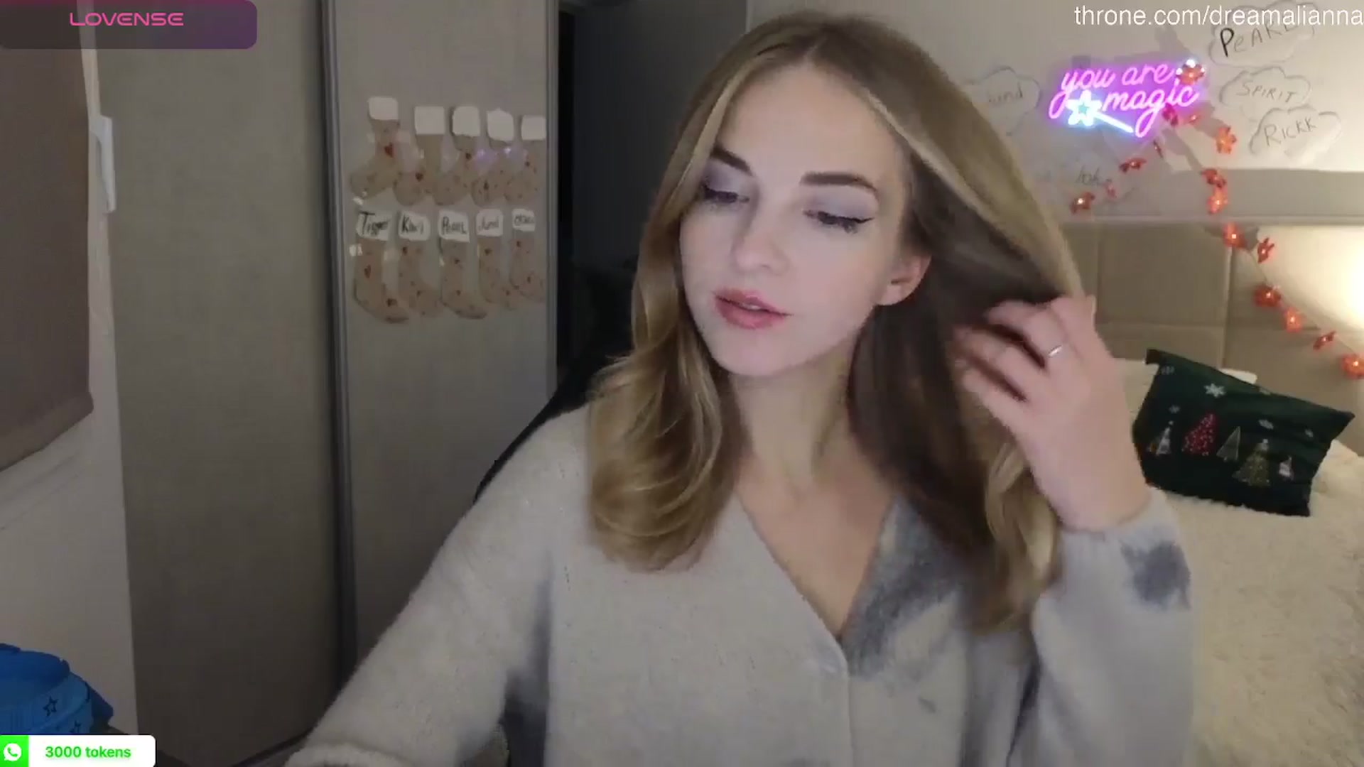 Gallery image thumbnail from DreamAlianna's myfreecams stream on, 12/05/2025, 18:24 image 3 of 20