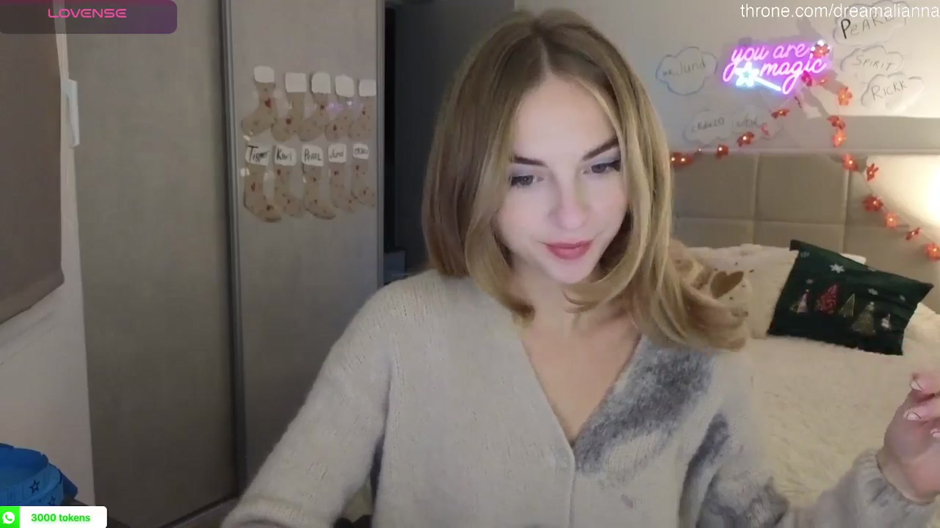 Gallery image thumbnail from DreamAlianna's myfreecams stream on, 12/05/2025, 18:24 image 4 of 20