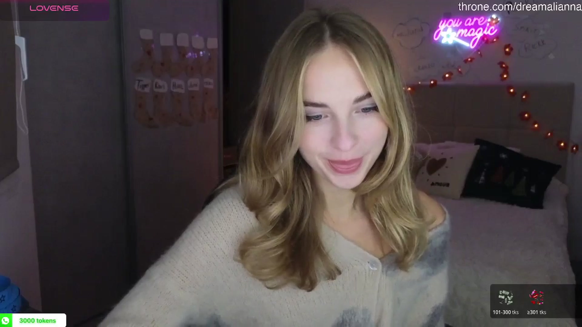 Gallery image thumbnail from DreamAlianna's myfreecams stream on, 12/05/2025, 18:24 image 14 of 20
