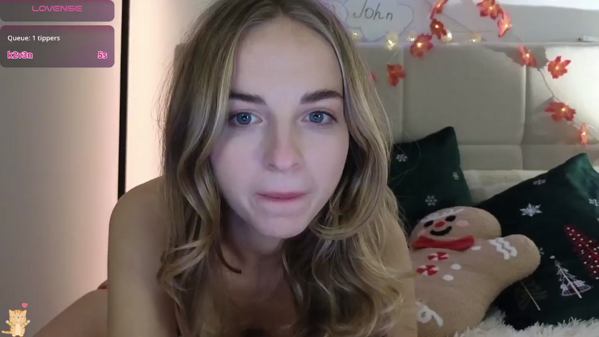 Gallery image thumbnail from DreamAlianna's myfreecams stream on, 12/15/2025, 24:27 image 16 of 20