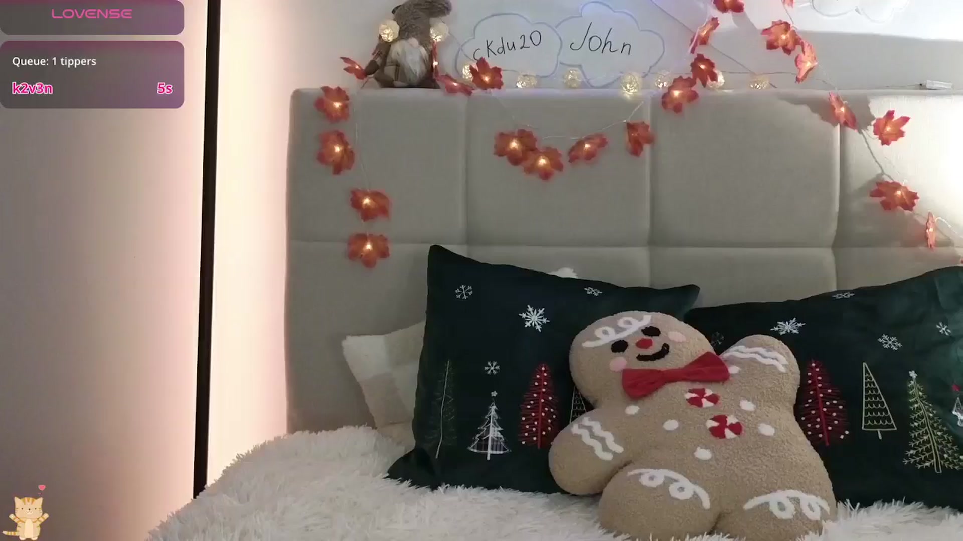 Gallery image thumbnail from DreamAlianna's myfreecams stream on, 12/15/2025, 24:27 image 12 of 20
