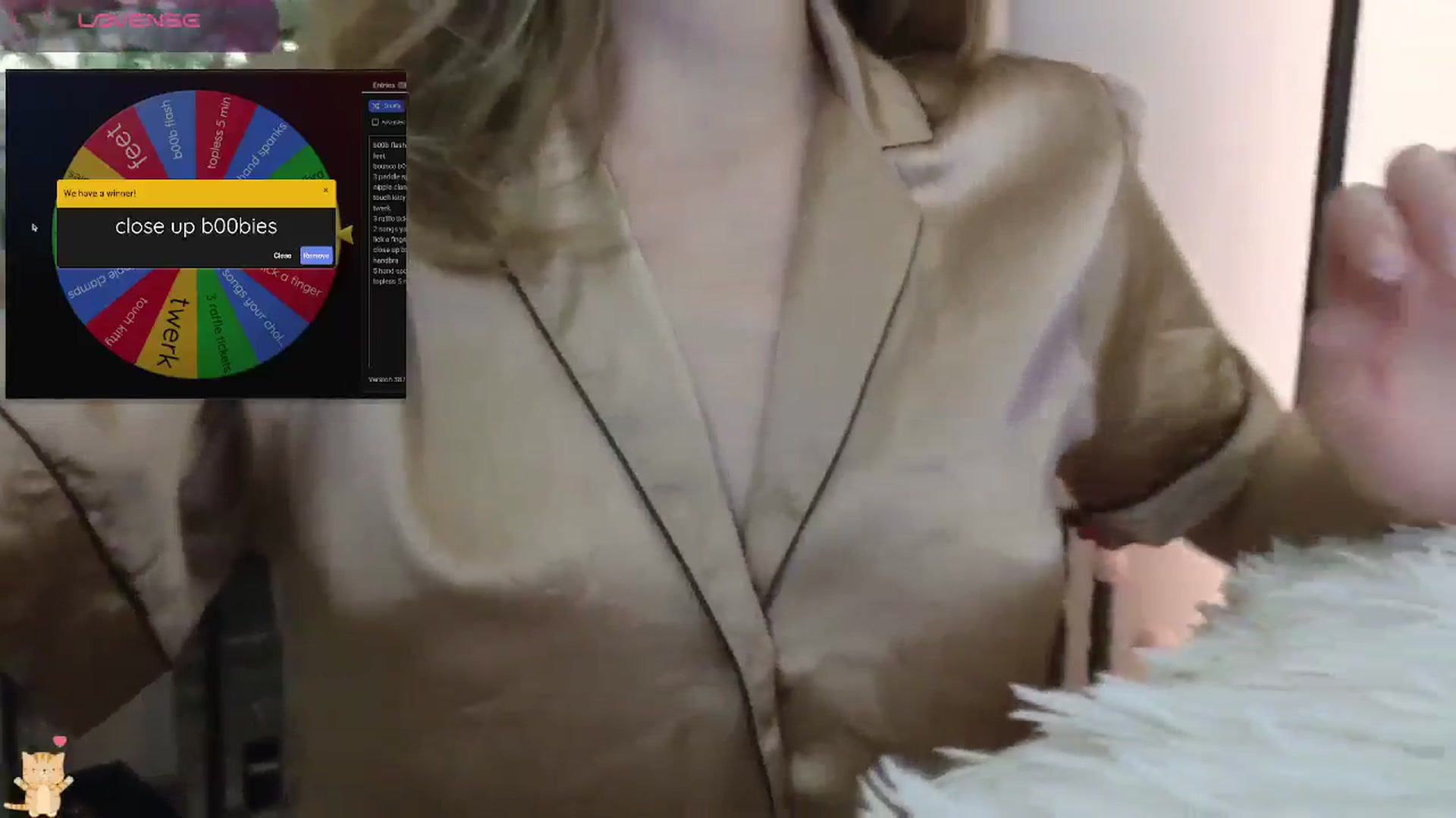 Gallery image thumbnail from DreamAlianna's myfreecams stream on, 12/17/2025, 23:24 image 15 of 20