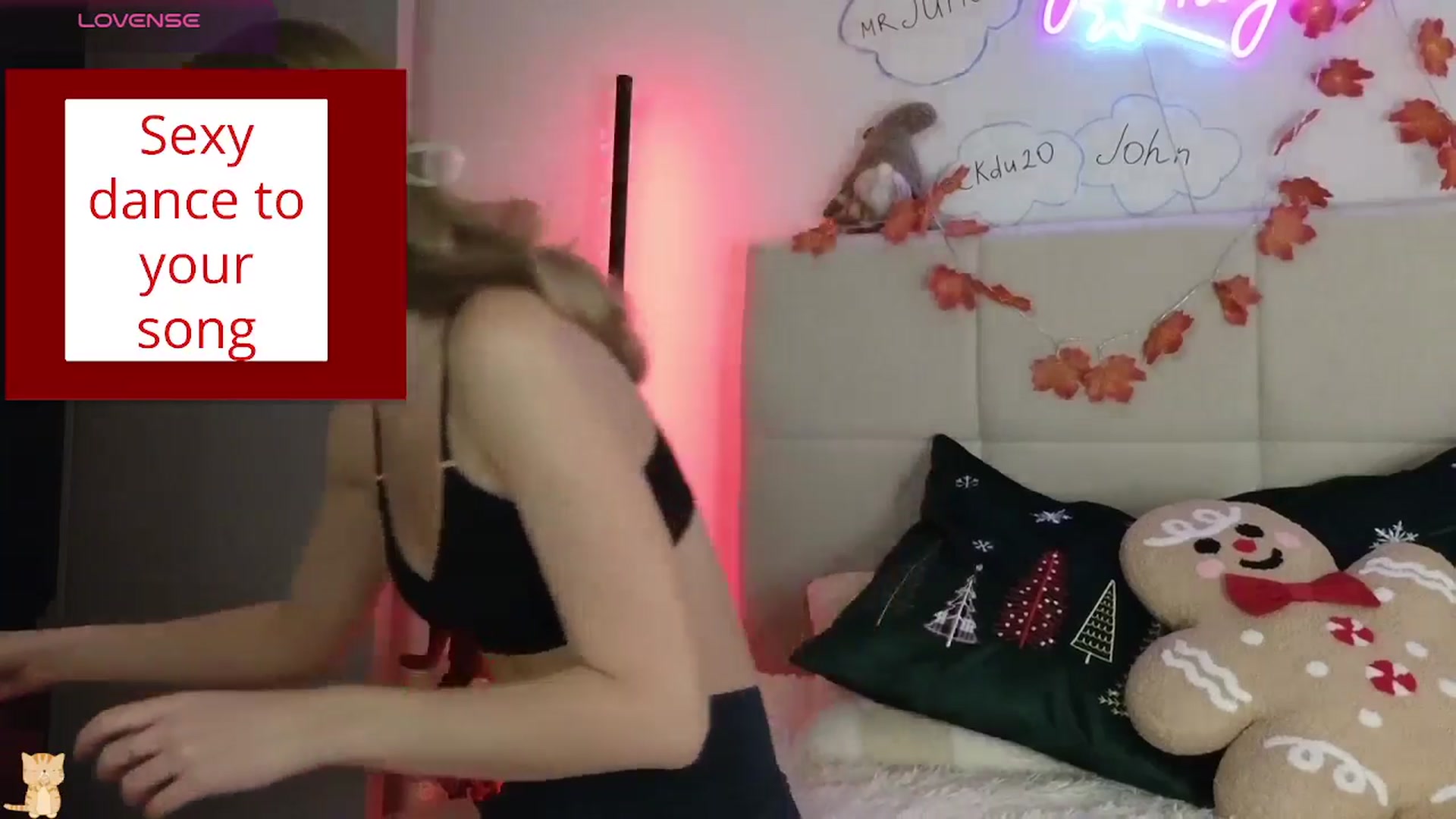 Gallery image thumbnail from DreamAlianna's myfreecams stream on, 12/18/2025, 18:00 image 8 of 20