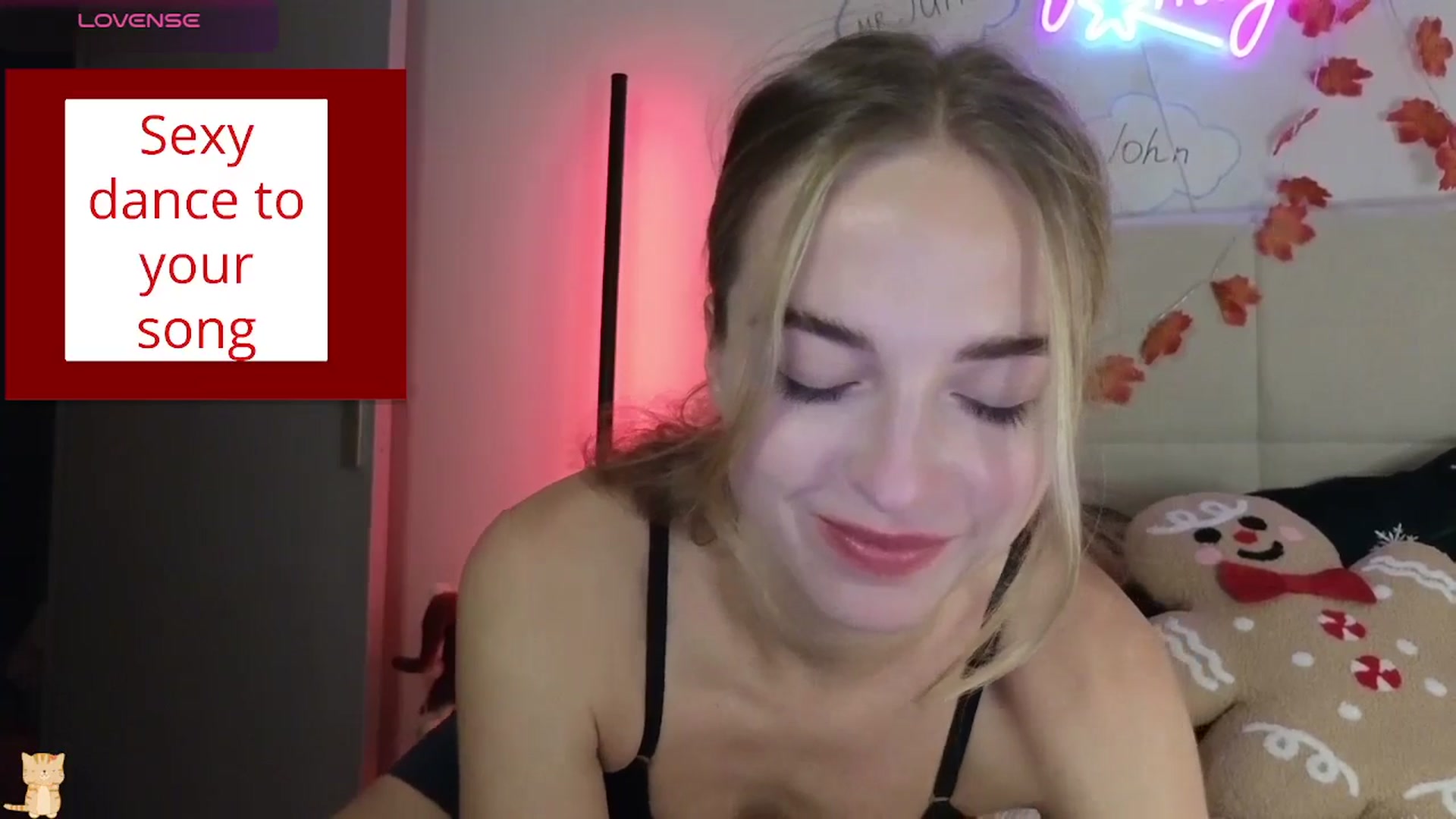 Gallery image thumbnail from DreamAlianna's myfreecams stream on, 12/18/2025, 18:00 image 5 of 20