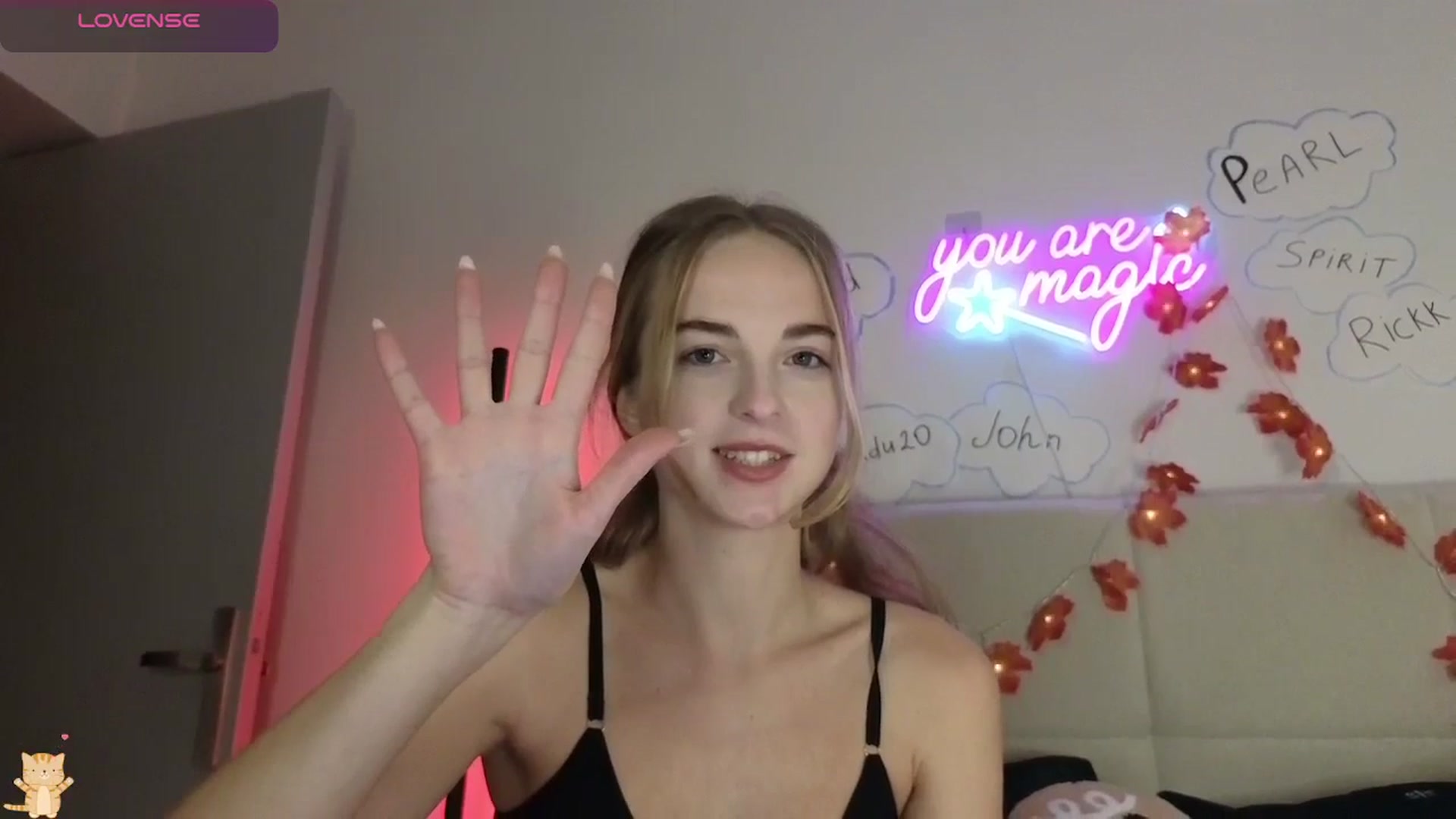 Gallery image thumbnail from DreamAlianna's myfreecams stream on, 12/18/2025, 18:56 image 18 of 20