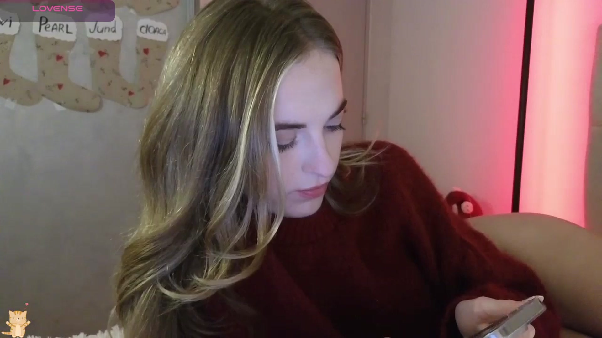 Gallery image thumbnail from DreamAlianna's myfreecams stream on, 12/19/2025, 14:41 image 16 of 20