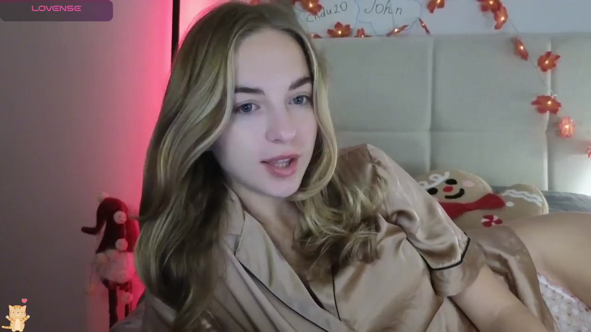 Gallery image thumbnail from DreamAlianna's myfreecams stream on, 12/22/2025, 08:16 image 9 of 20