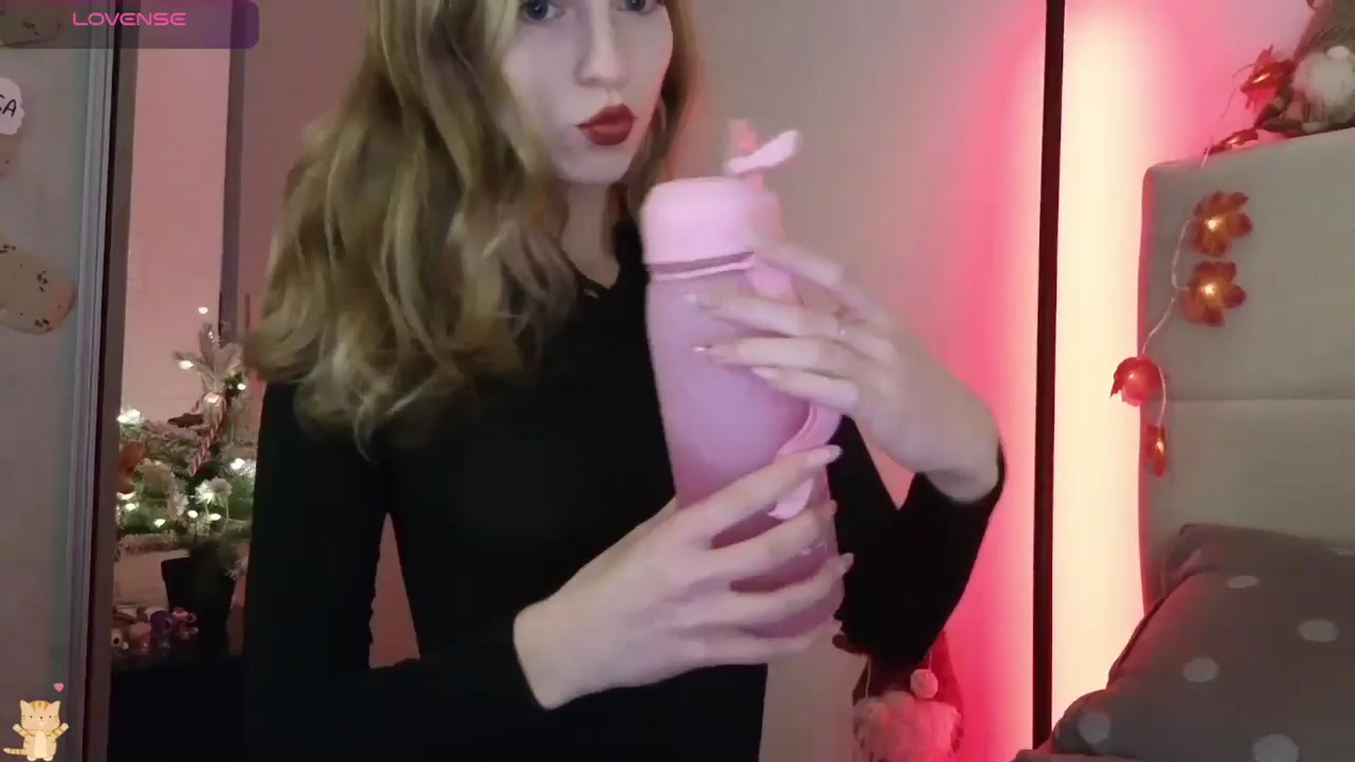 Gallery image thumbnail from DreamAlianna's myfreecams stream on, 12/22/2025, 13:23 image 1 of 20