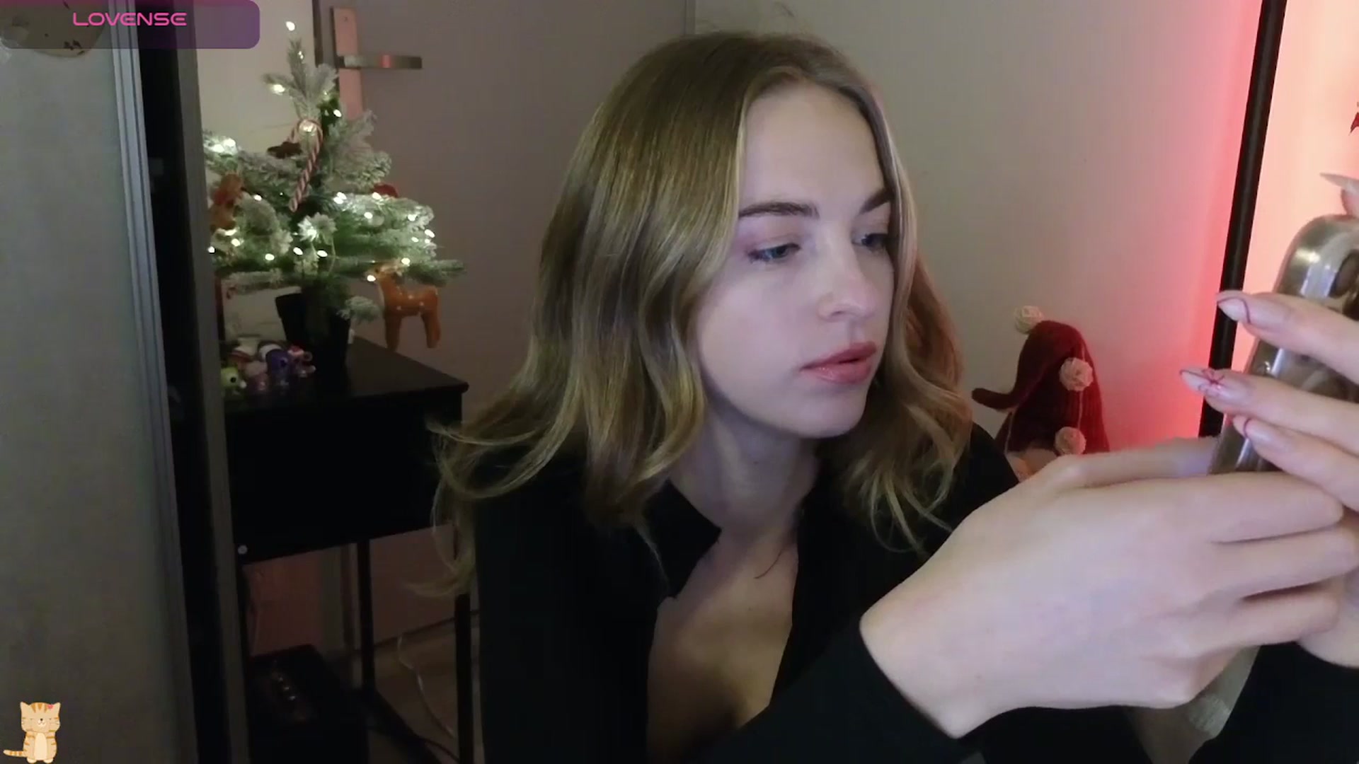 Gallery image thumbnail from DreamAlianna's myfreecams stream on, 12/22/2025, 14:19 image 9 of 20