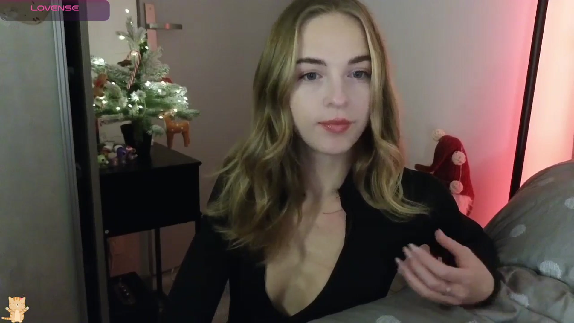 Gallery image thumbnail from DreamAlianna's myfreecams stream on, 12/22/2025, 14:19 image 5 of 20