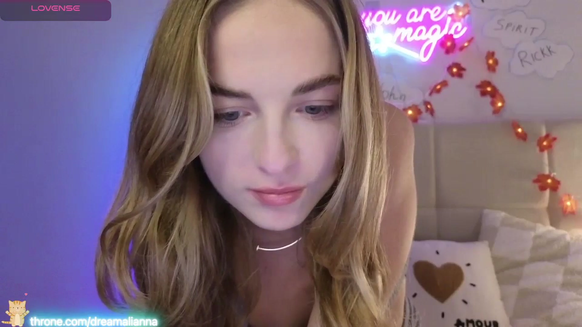 Gallery image thumbnail from DreamAlianna's myfreecams stream on, 12/26/2025, 21:21 image 2 of 20