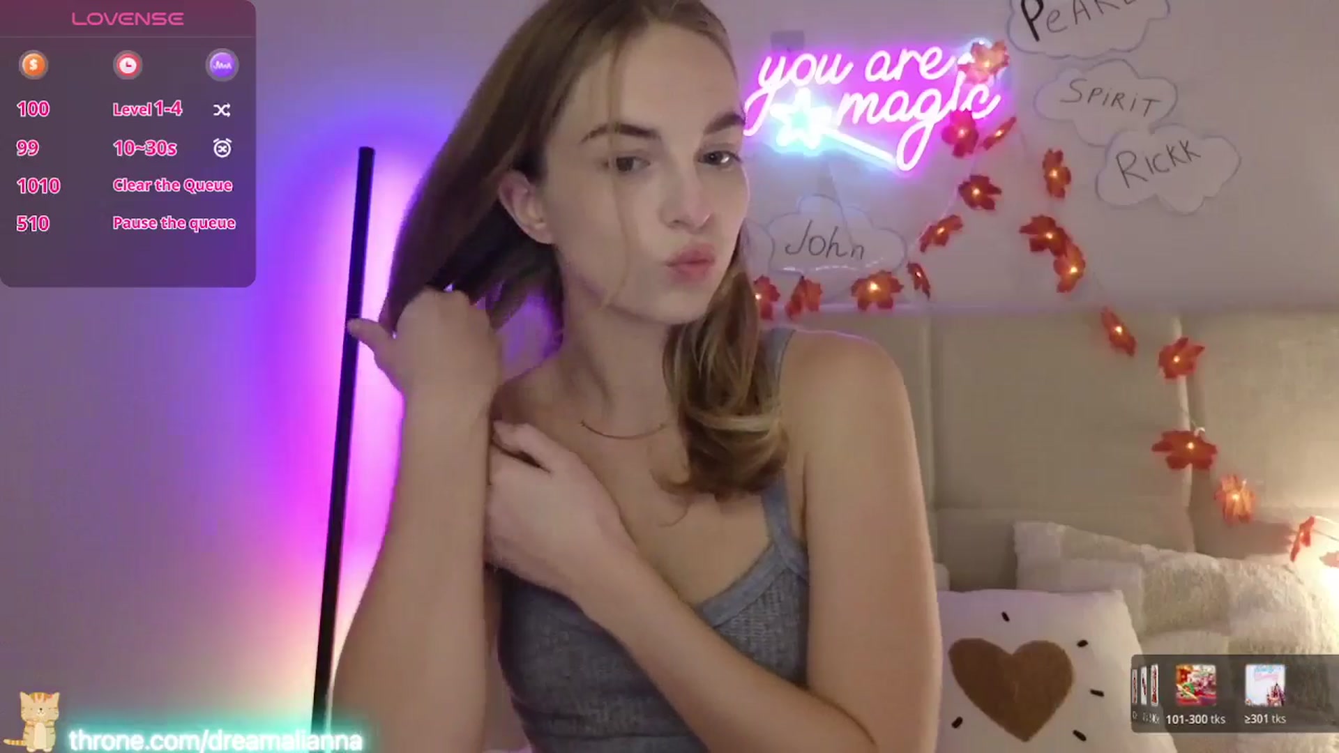 Gallery image thumbnail from DreamAlianna's myfreecams stream on, 12/26/2025, 21:55 image 14 of 20