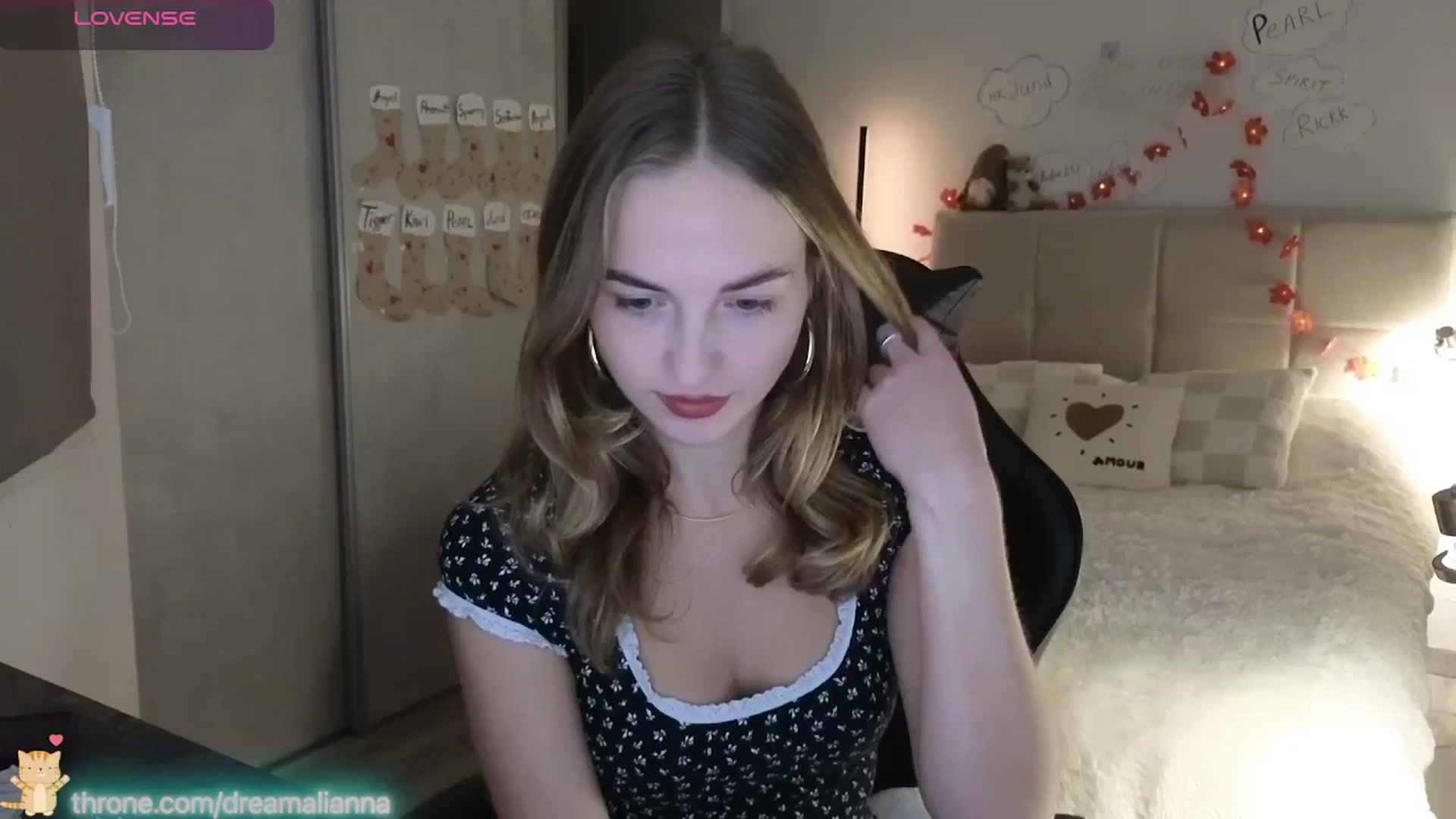 Gallery image thumbnail from DreamAlianna's myfreecams stream on, 01/03/2026, 20:41 image 1 of 20