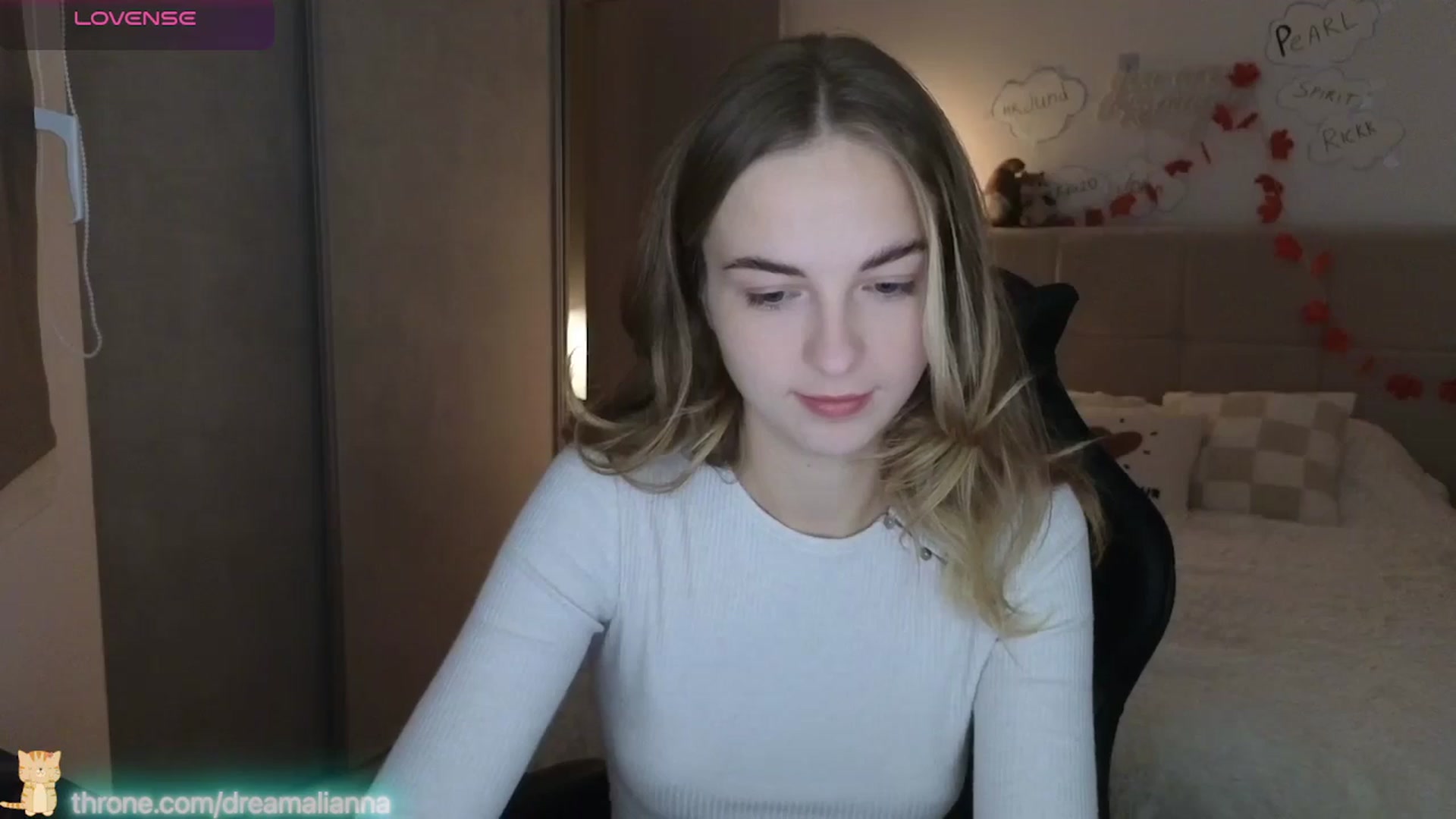 Gallery image thumbnail from DreamAlianna's myfreecams stream on, 01/06/2026, 22:19 image 7 of 20