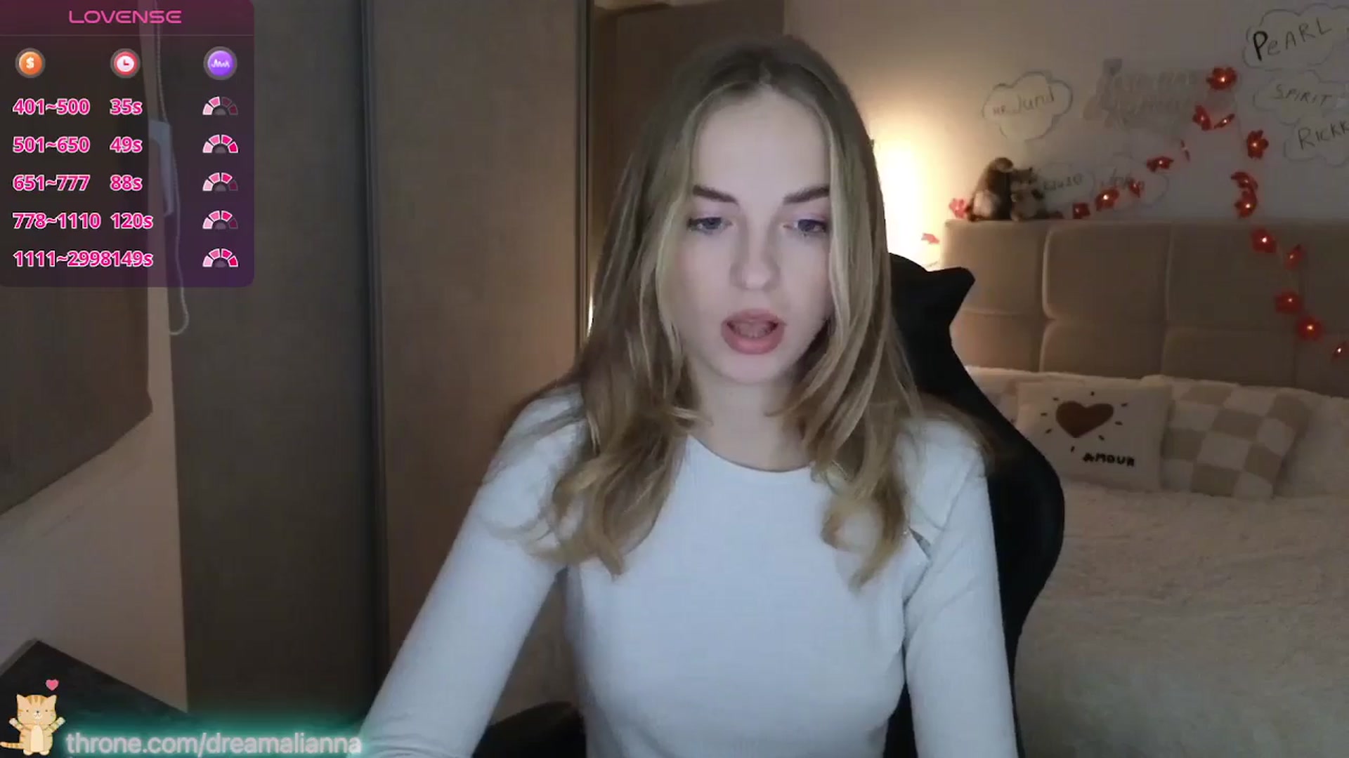 Gallery image thumbnail from DreamAlianna's myfreecams stream on, 01/08/2026, 01:01 image 3 of 20