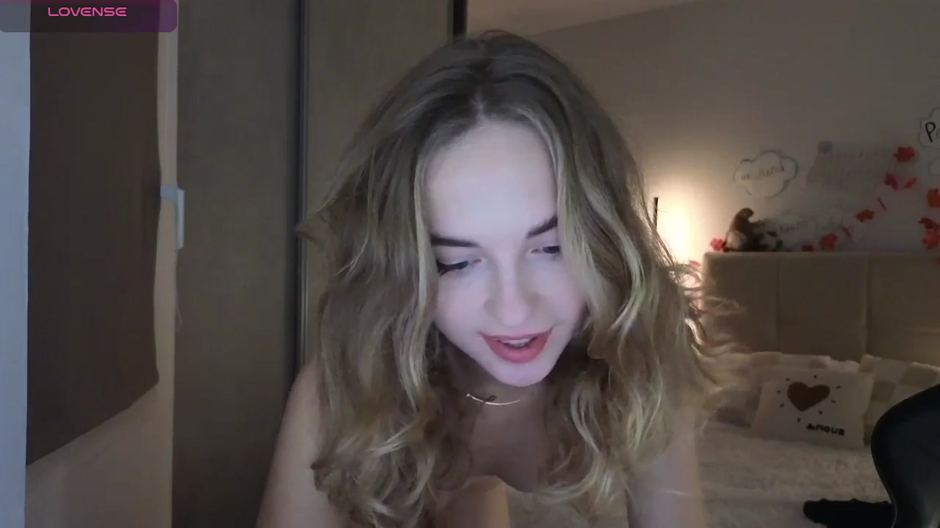 Gallery image thumbnail from DreamAlianna's myfreecams stream on, 01/11/2026, 21:17 image 5 of 20