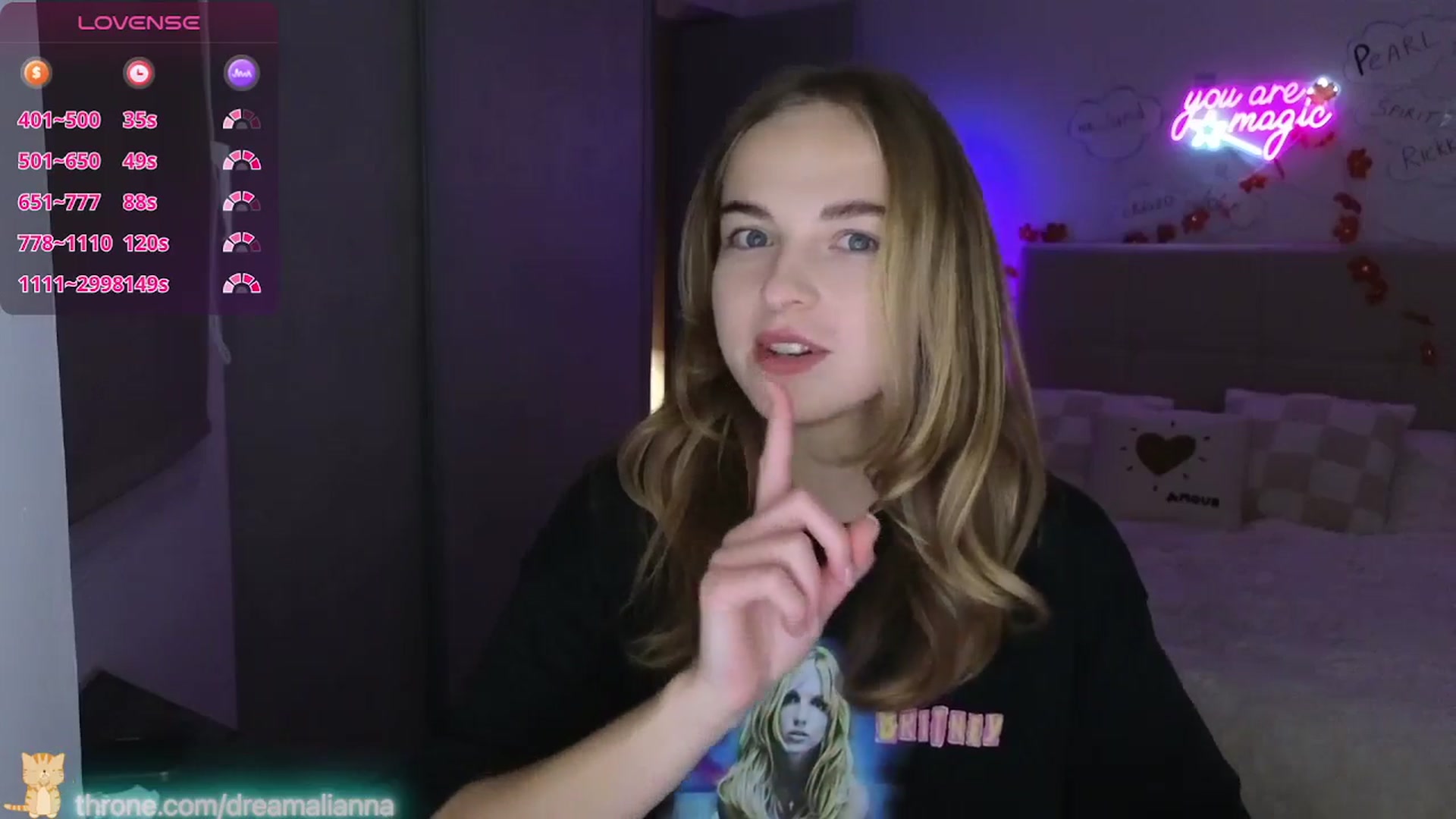 Gallery image thumbnail from DreamAlianna's myfreecams stream on, 01/14/2026, 23:01 image 15 of 20