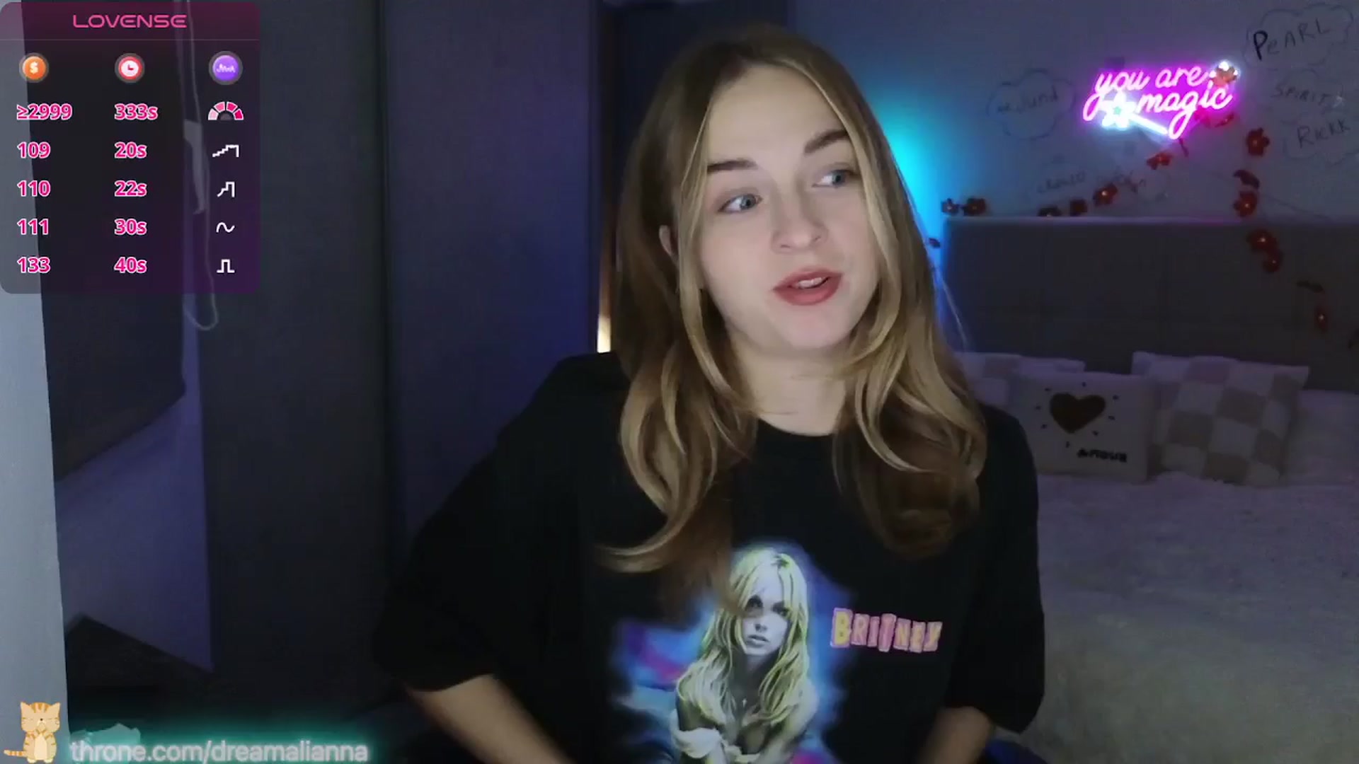 Gallery image thumbnail from DreamAlianna's myfreecams stream on, 01/14/2026, 23:01 image 6 of 20