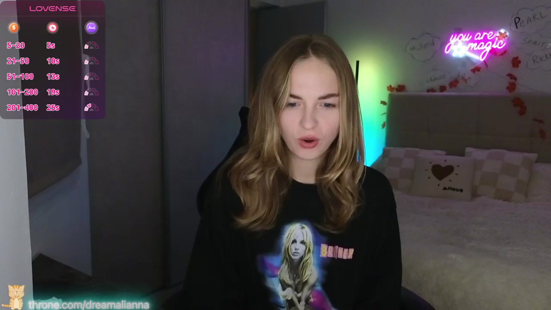 Gallery image thumbnail from DreamAlianna's myfreecams stream on, 01/14/2026, 23:01 image 11 of 20