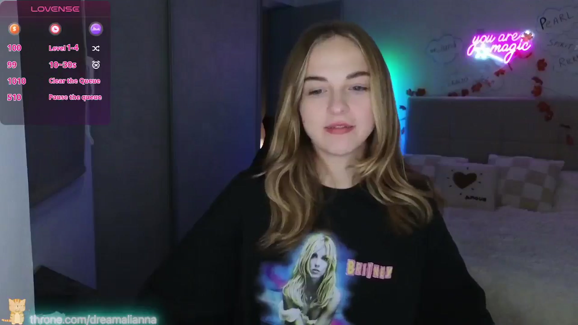 Gallery image thumbnail from DreamAlianna's myfreecams stream on, 01/14/2026, 23:01 image 13 of 20