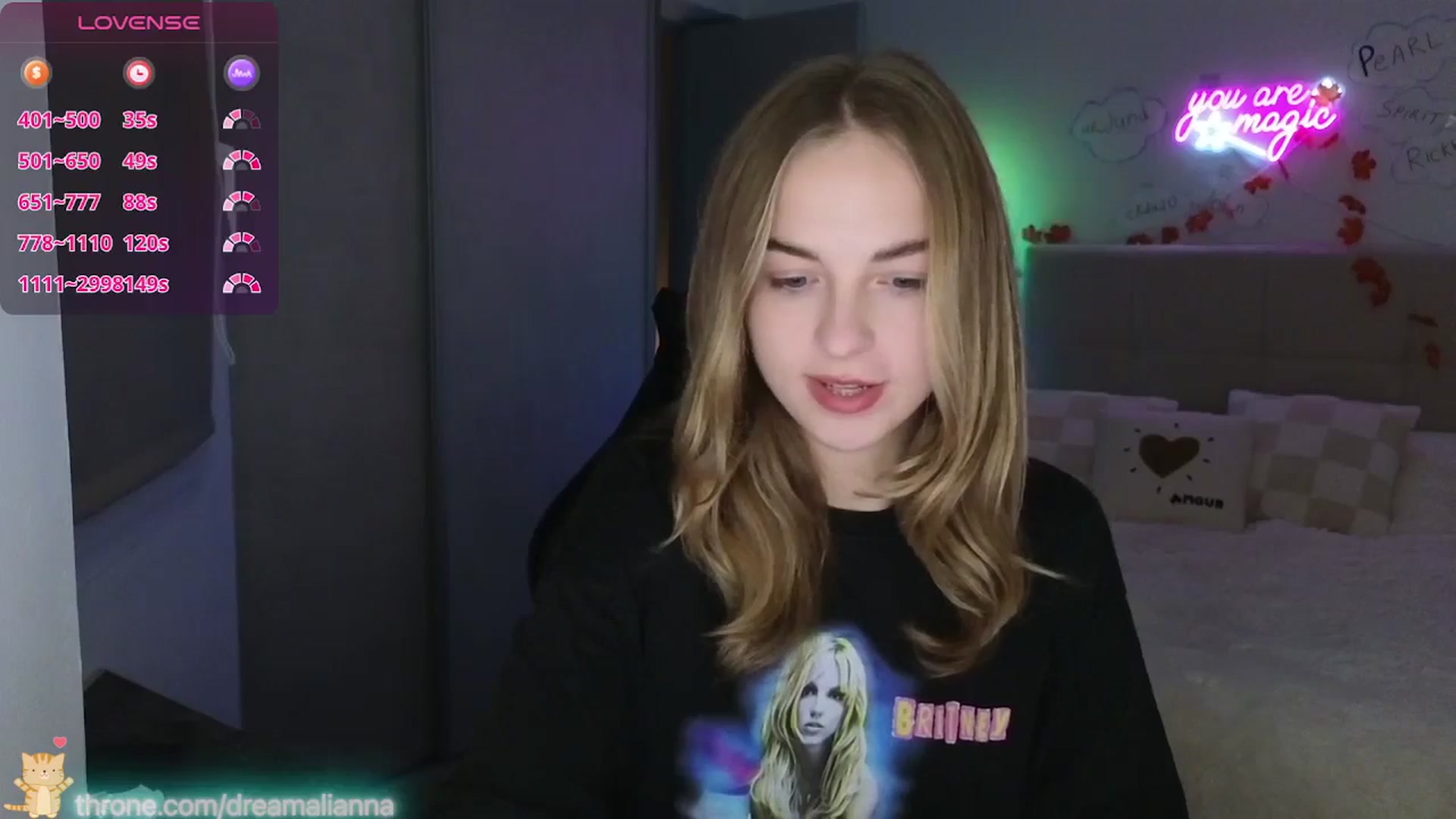 Gallery image thumbnail from DreamAlianna's myfreecams stream on, 01/14/2026, 23:01 image 12 of 20